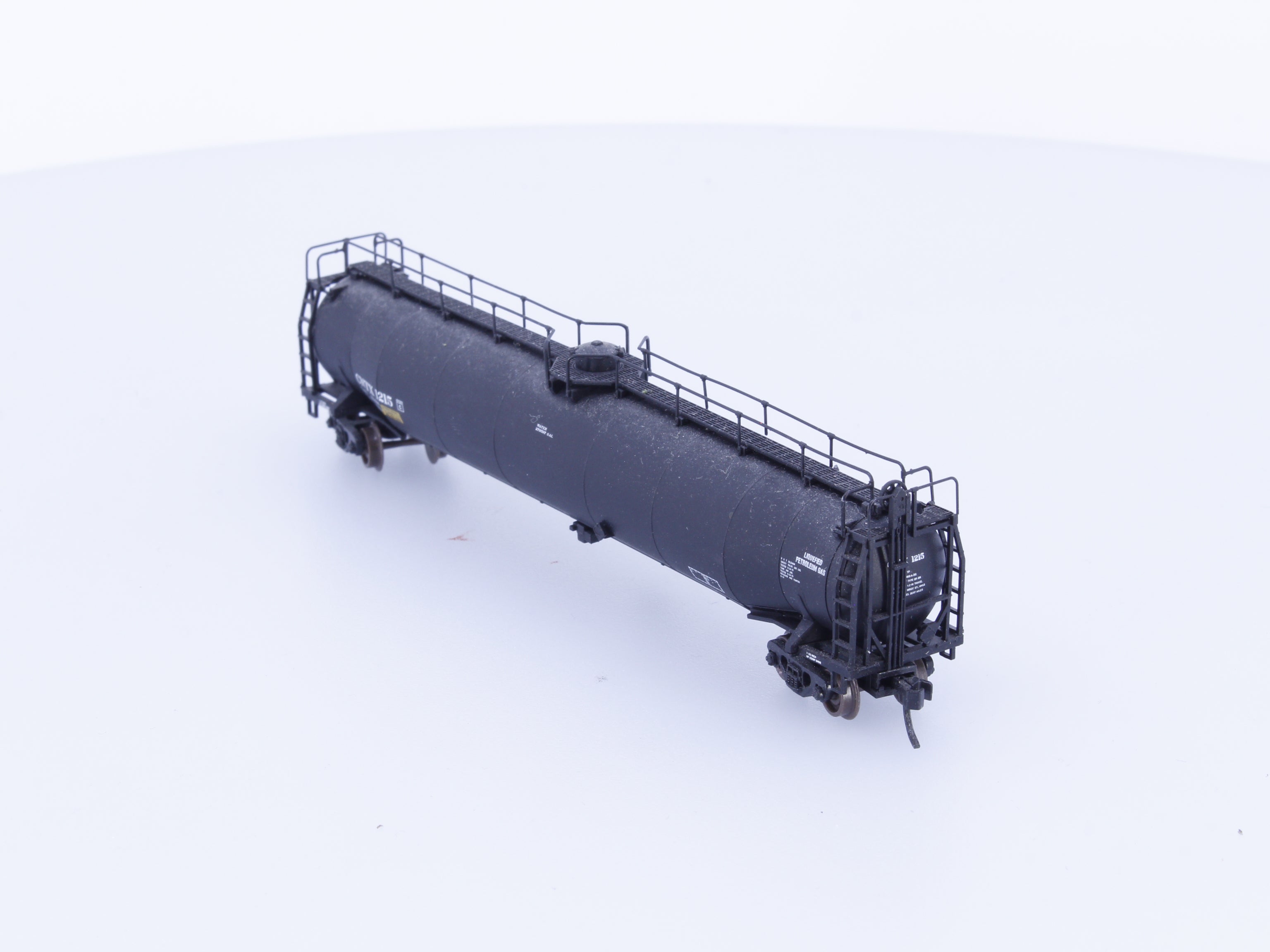 Atlas 1215 N Single Dome Tank Car CNTX #2 Canadian National (CN) 1215