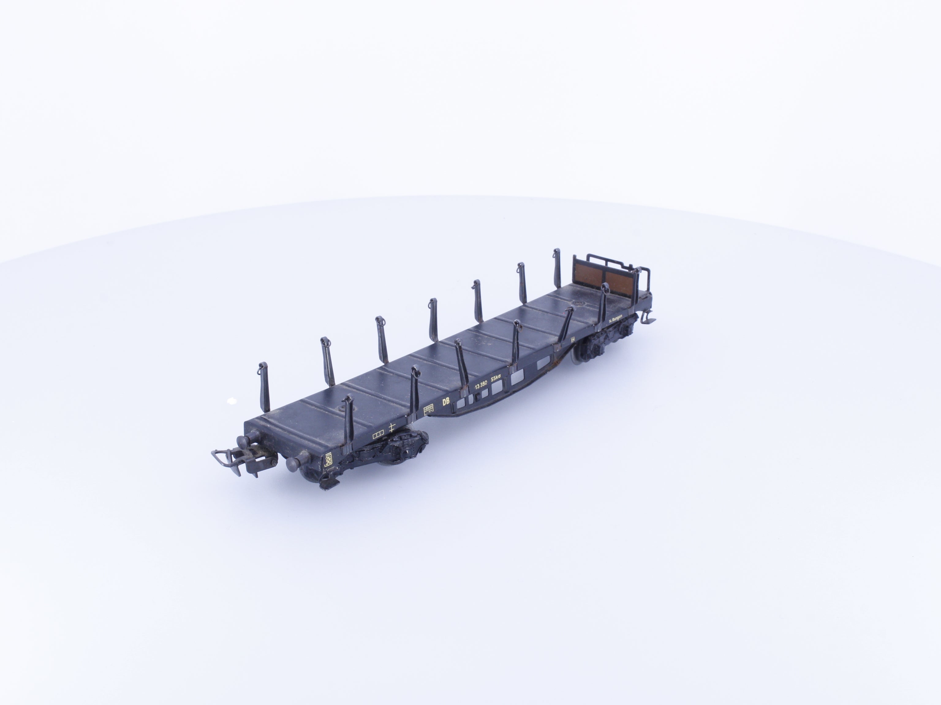 Marklin 4516 HO DB Flat Car with Stakes 13392
