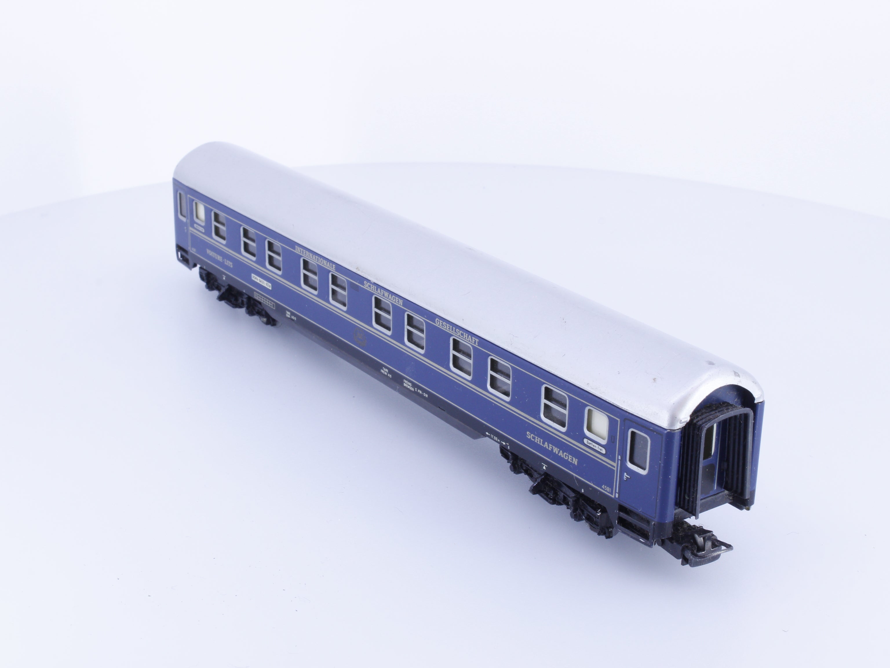 Marklin 4029 HO DB International Sleeping Car