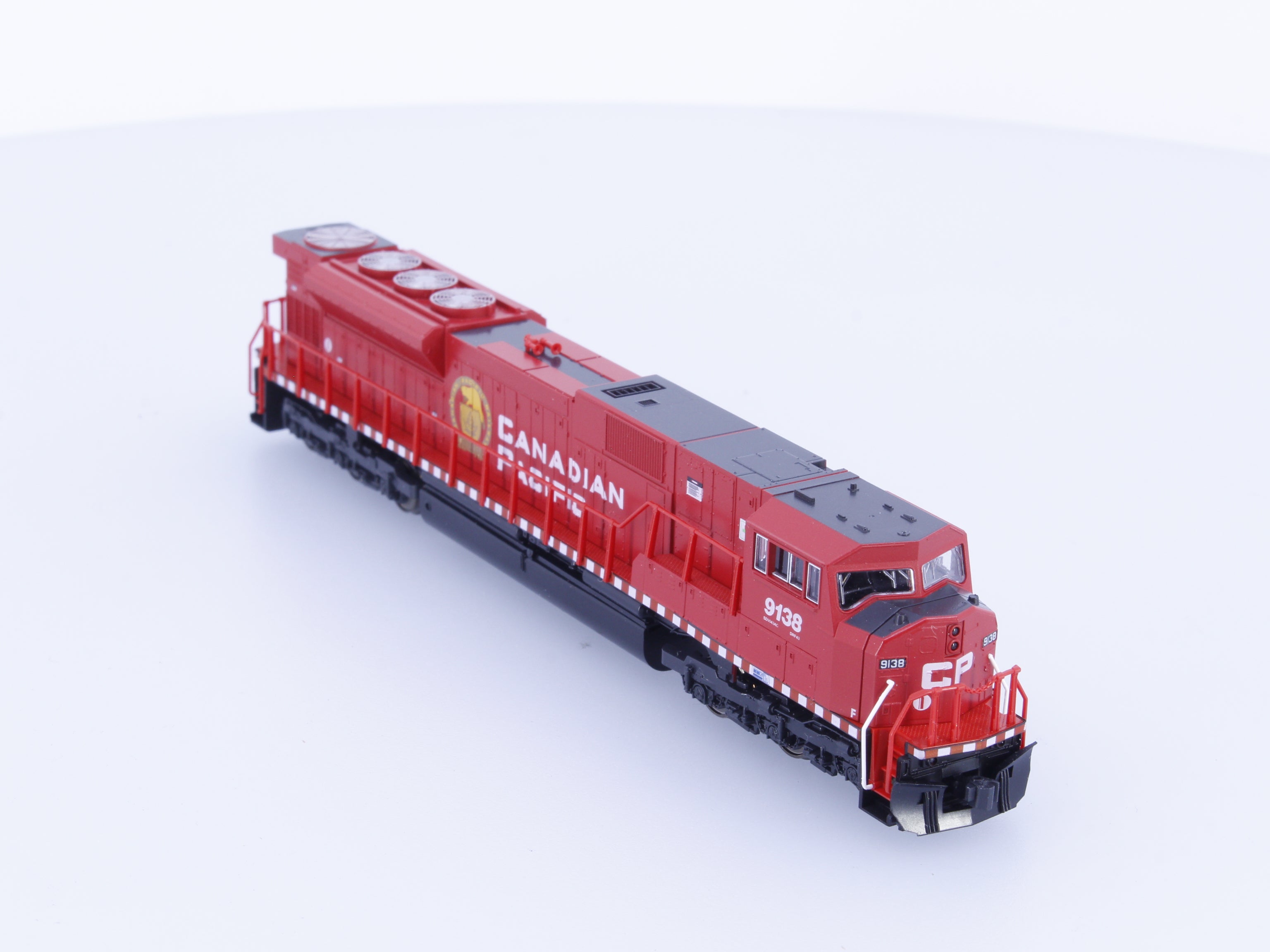 Kato 176-5616 N SD90/43 MAC Diesel Locomotive Canadian Pacific (CP) 9138 Analog DC