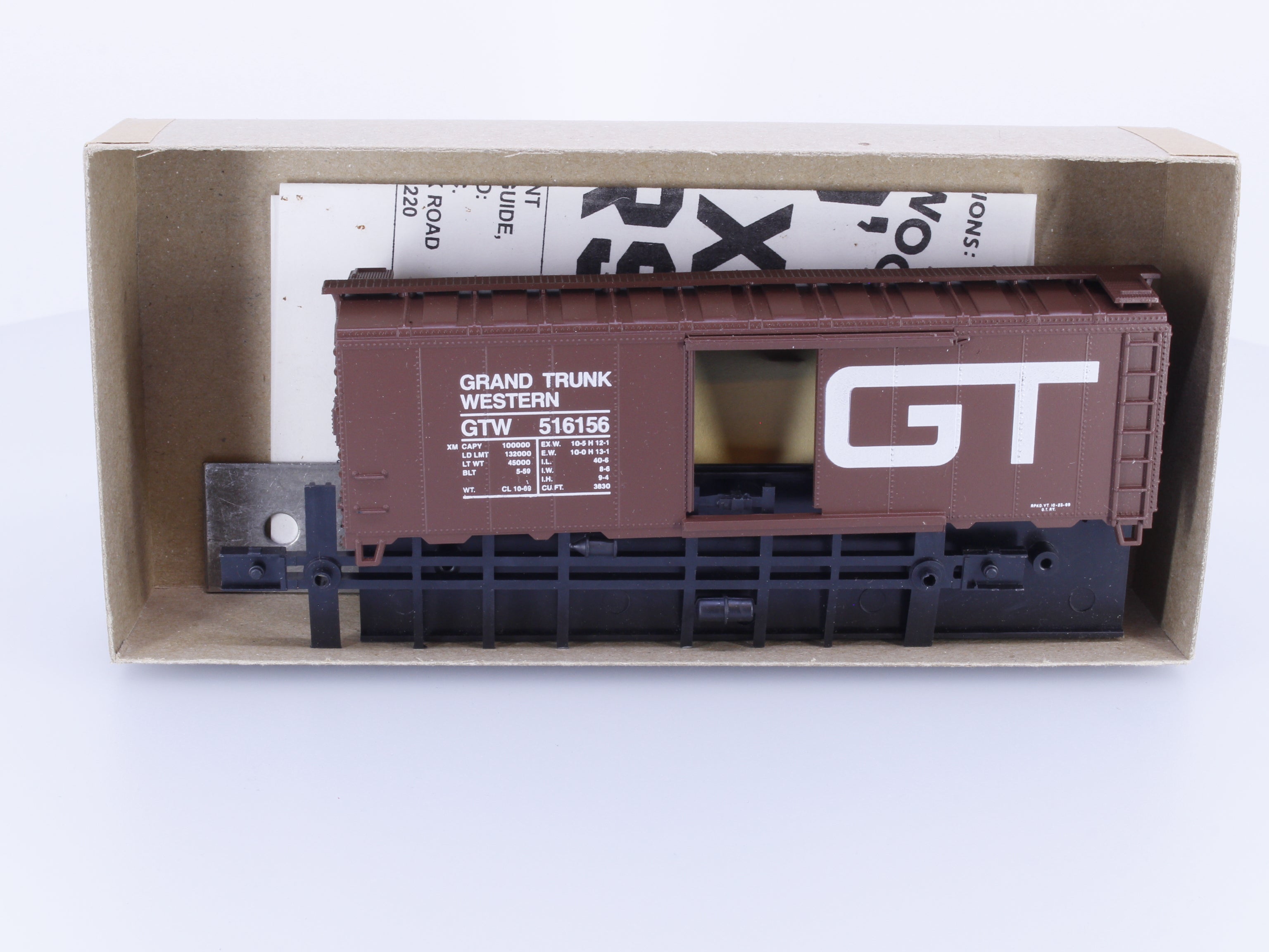 Athearn 1211 HO 40' Boxcar Kit Grand Trunk Western (GTW) 516156