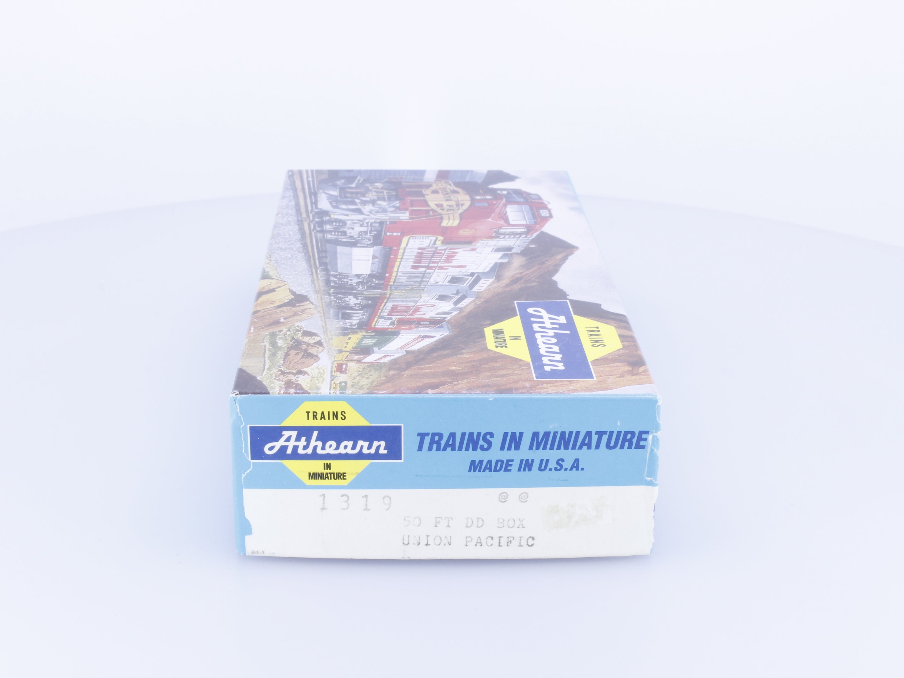 Athearn 1319 HO 50' Double Boor Boxcar Kit Union Pacific (UP) 300625