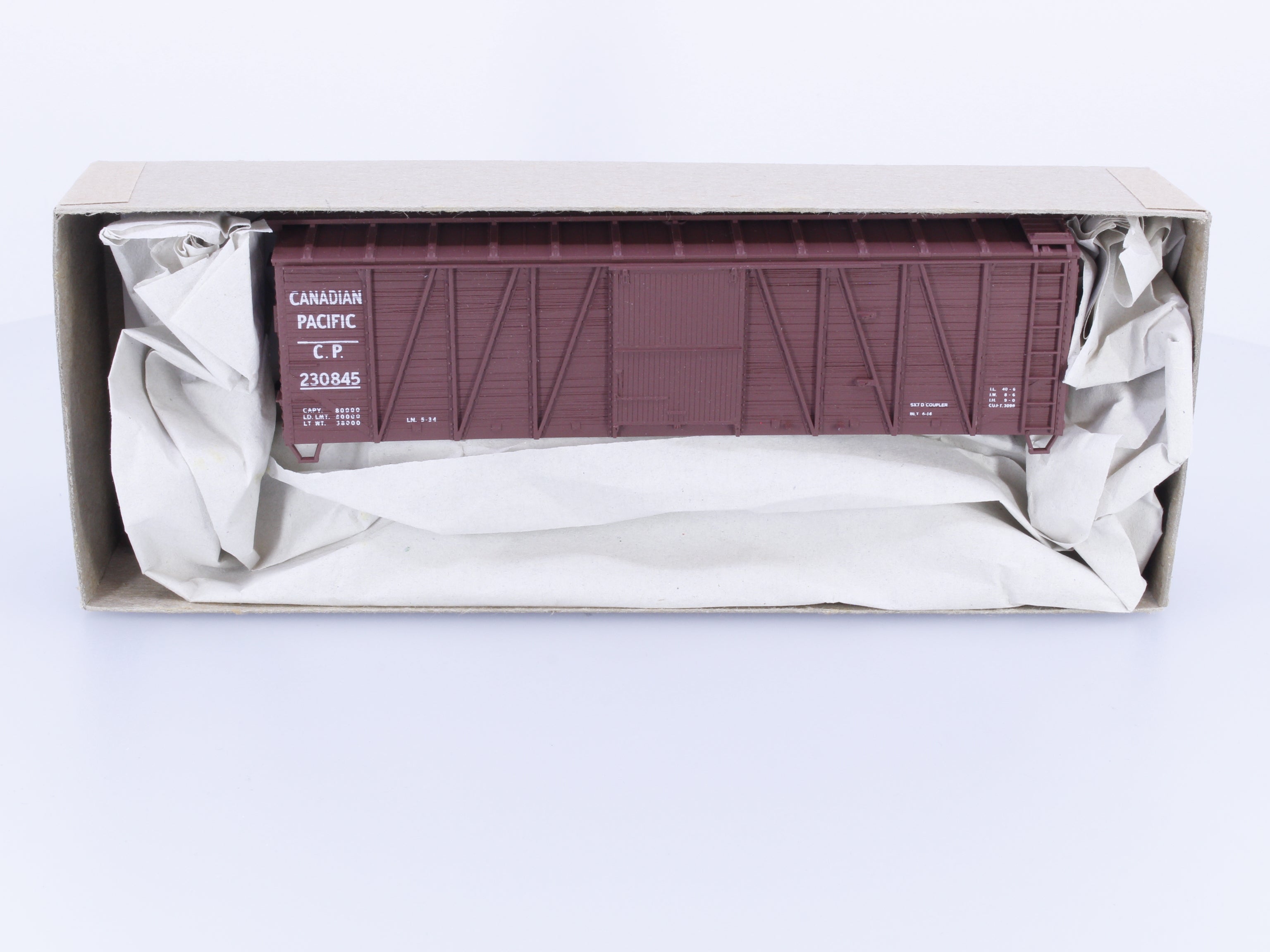 Accurail 4308 HO 40' Outside Braced Boxcar MTL Ends Kit #4 Canadian Pacific (CP) 230845