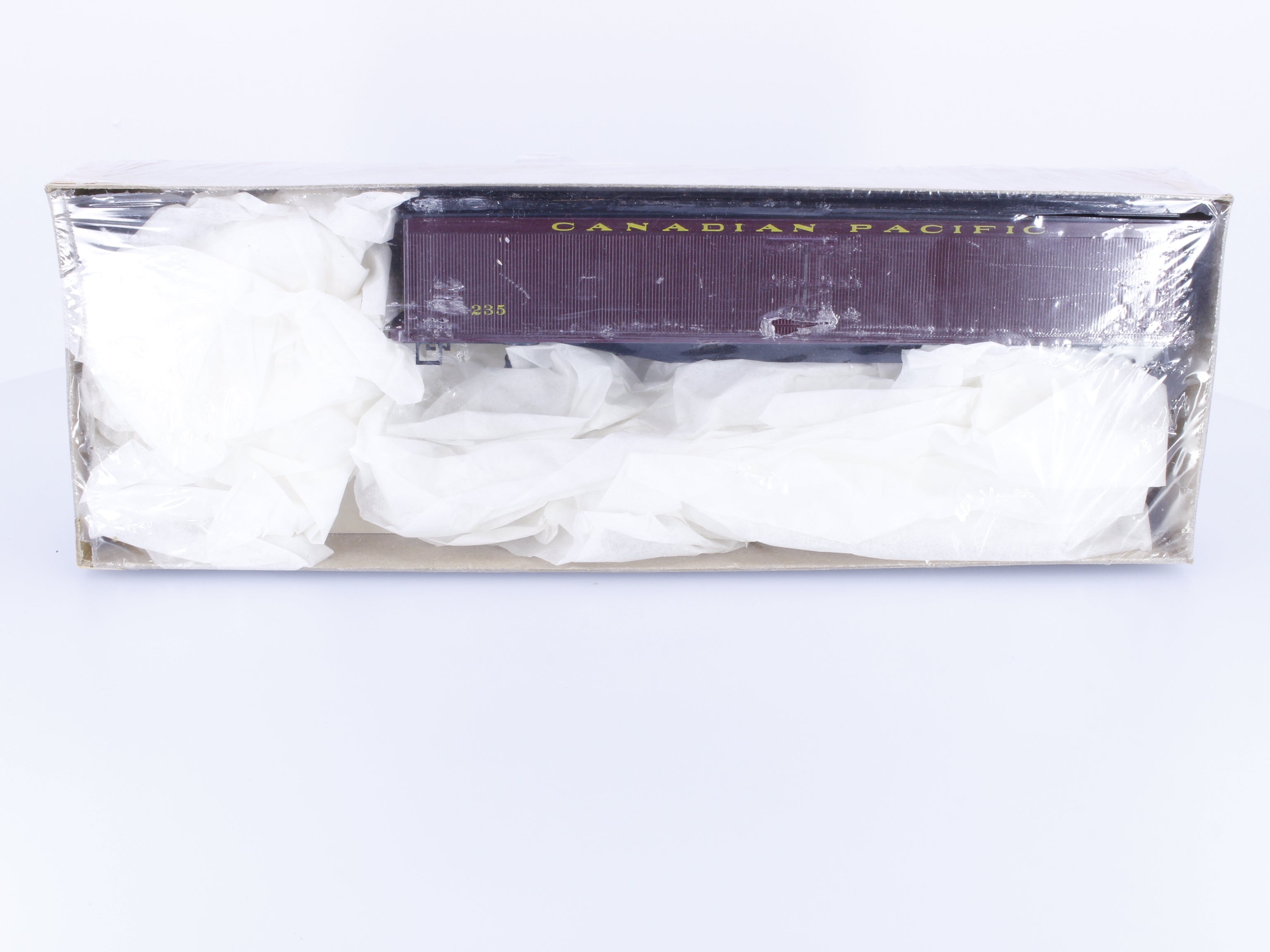 Roundhouse 6117 HO 50' Express Reefer Kit Canadian Pacific (CP) 235