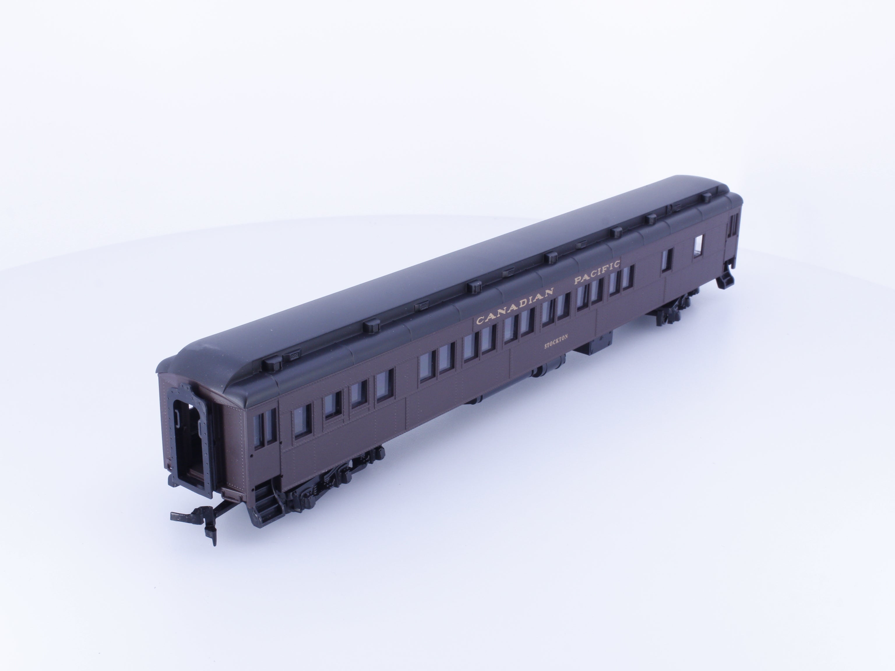 IHC 49117 HO 12-1 Sleeper Car Canadian Pacific (CP) Stockton