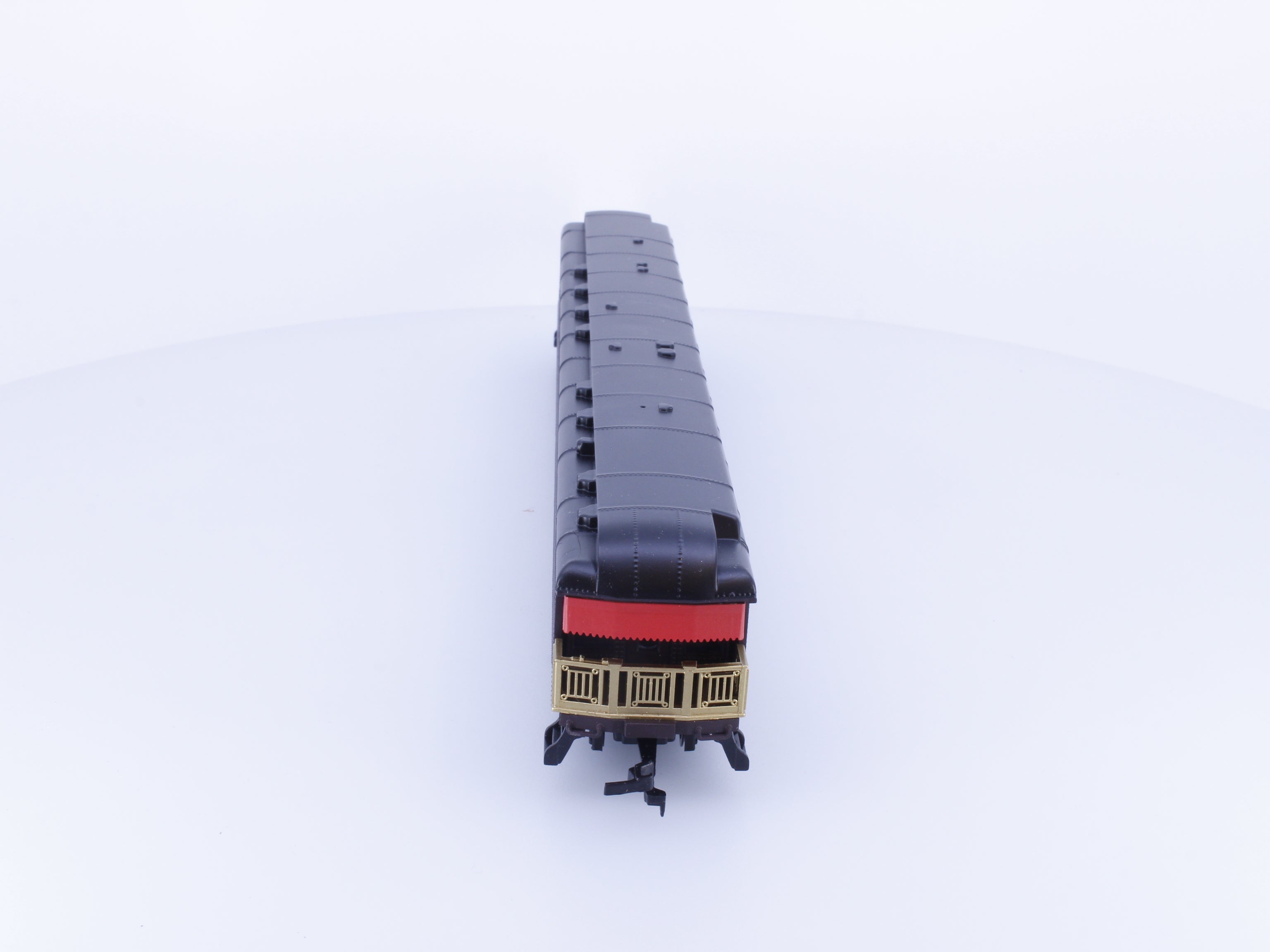 IHC 49114 HO Heavyweight Observation Car Canadian Pacific (CP) Mount Mckay