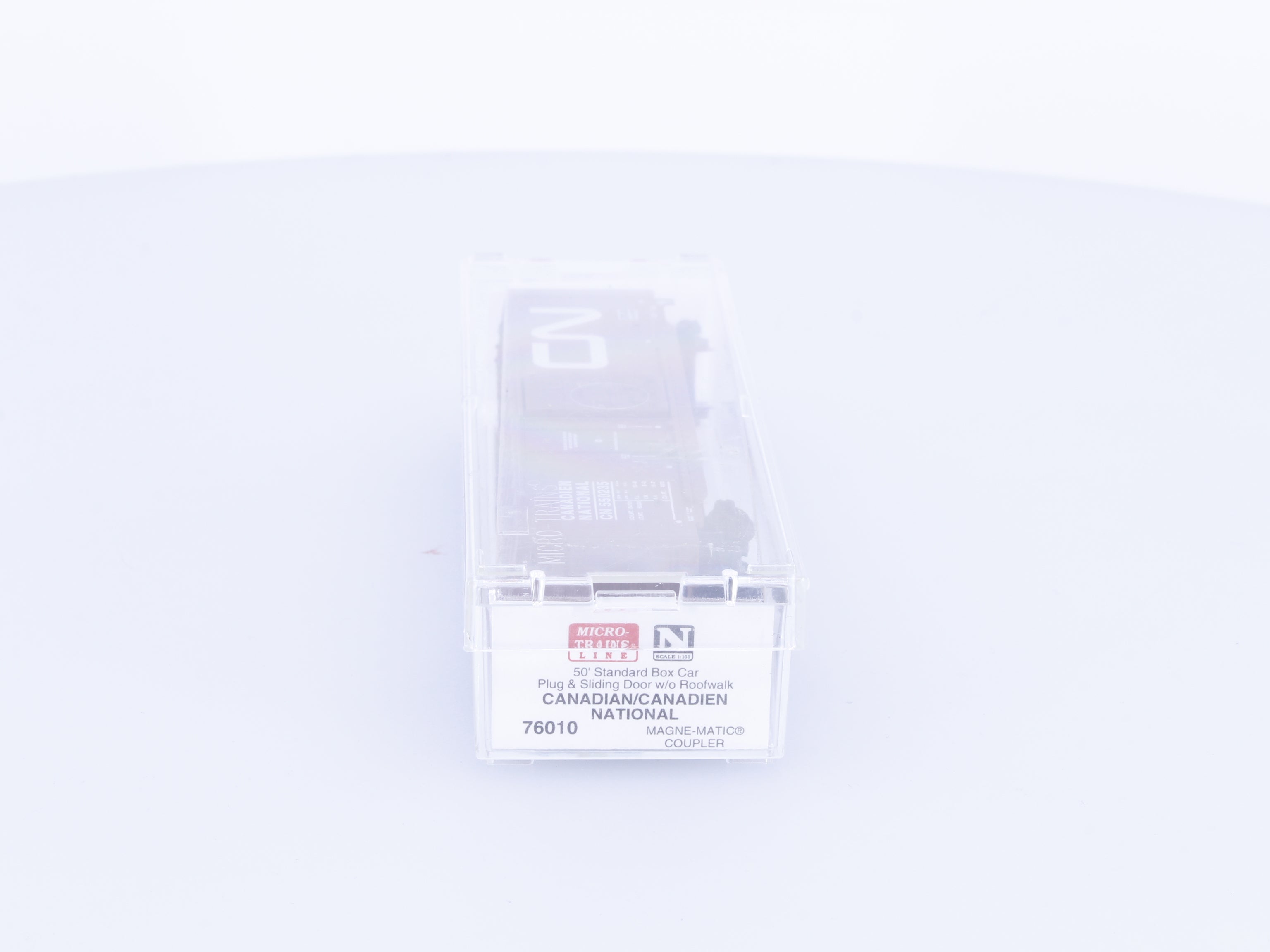 Micro Trains 76010 N 50' Standard Box Car, Plug and Sliding Door Canadian National (CN) 550235