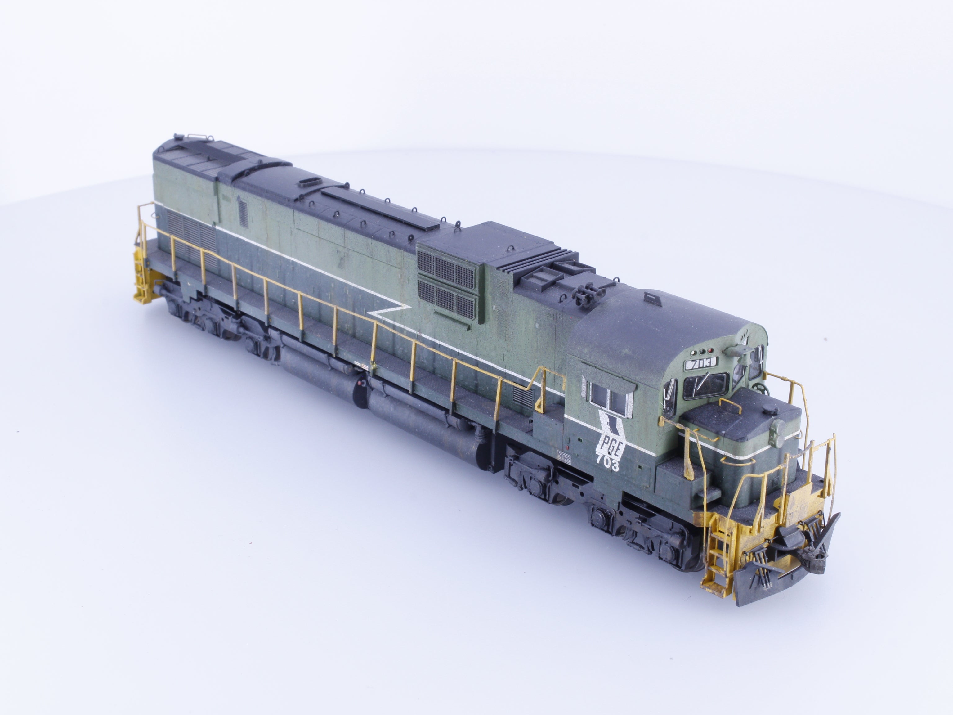 Bowser 23454 HO Alco C630M Diesel Locomotive Lightly Prof. Weathered Digitrax Decoder Pacific Great Eastern (PGE) 703 DCC