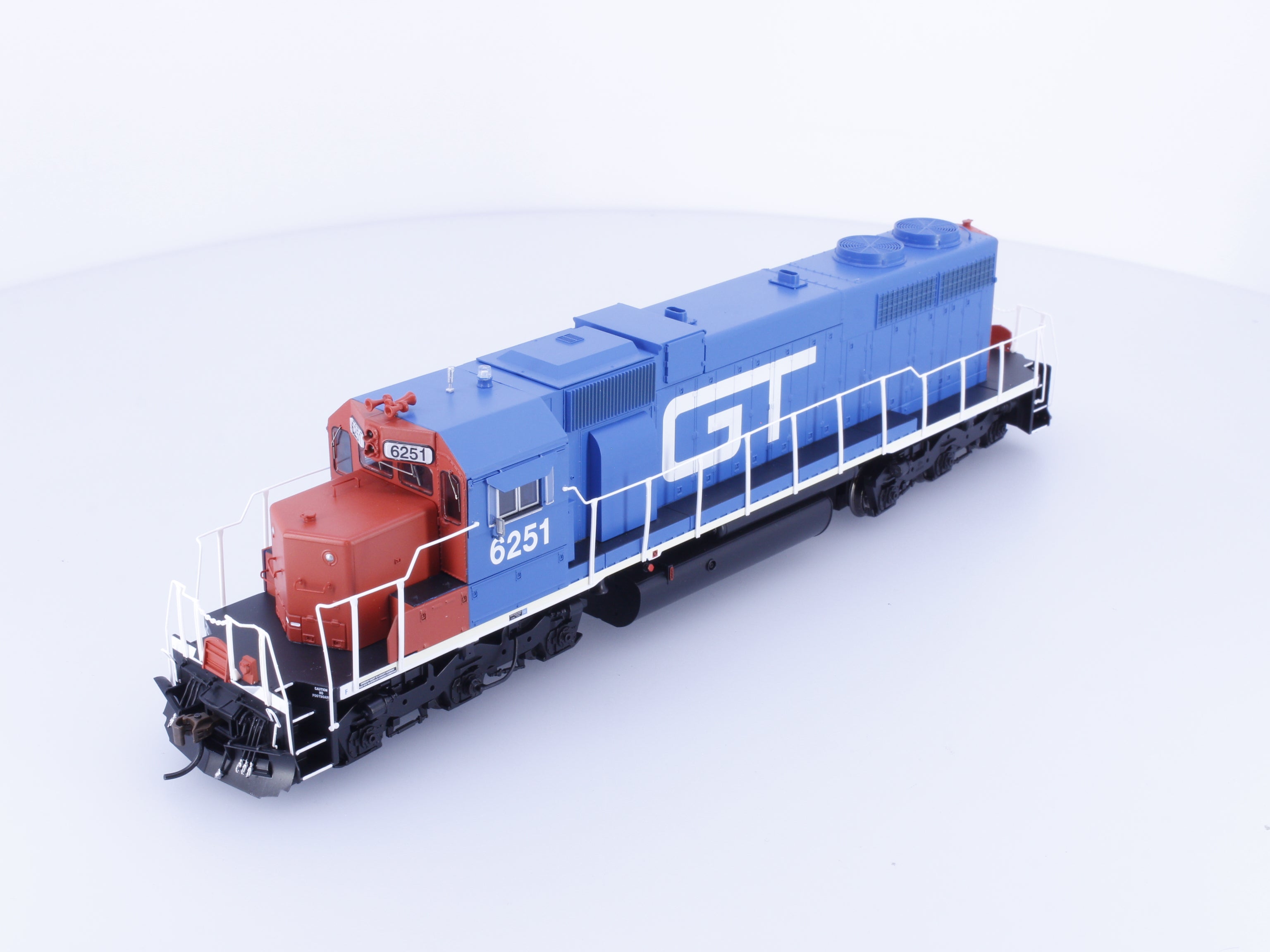 Athearn ATH88936 HO SD38 Diesel Locomotive Econami Sound Grand Trunk Western (GTW) 6251 DCC & Sound