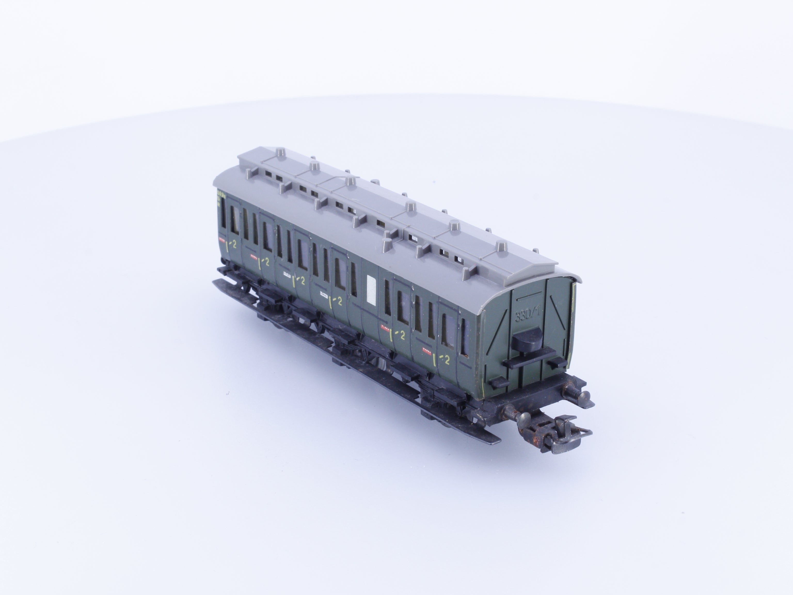 Marklin 4004 DB 2nd Class Passenger Car