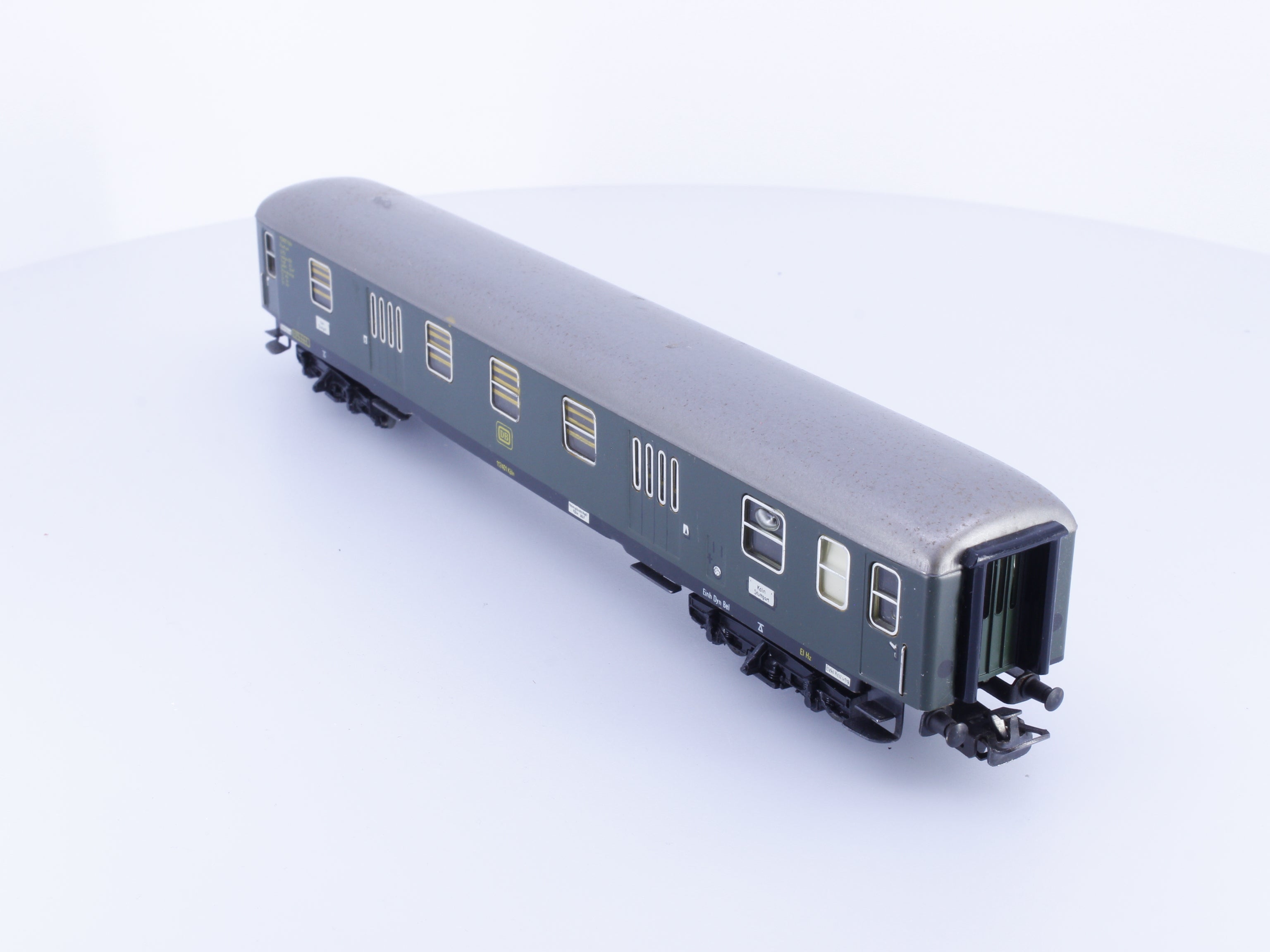 Marklin 4026 HO DB Baggage Car