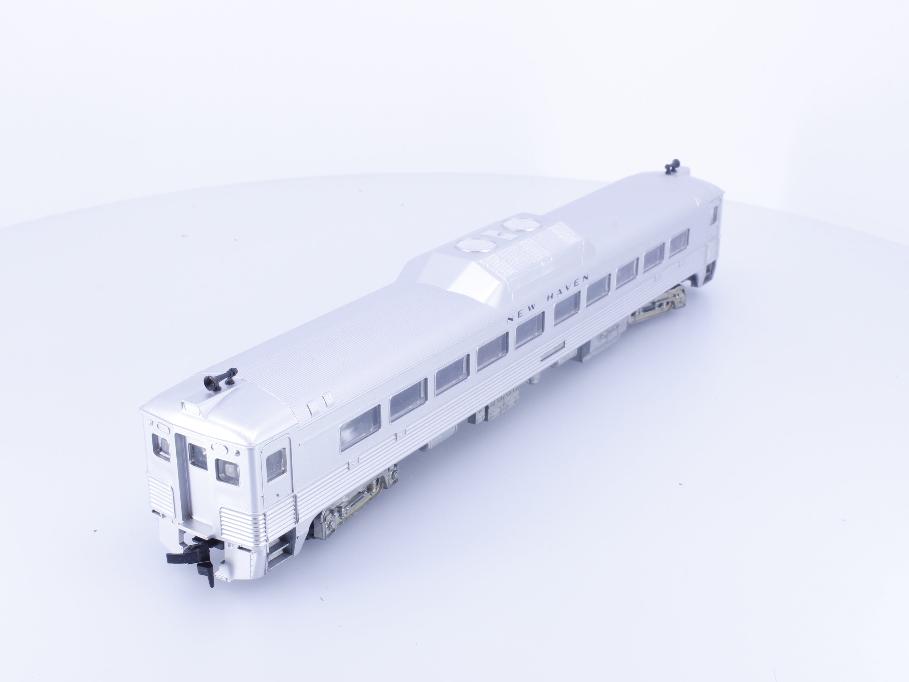Athearn 2072 HO RDC-1 Rail Car Dummy New York New Haven and Hartford Railroad (NH)