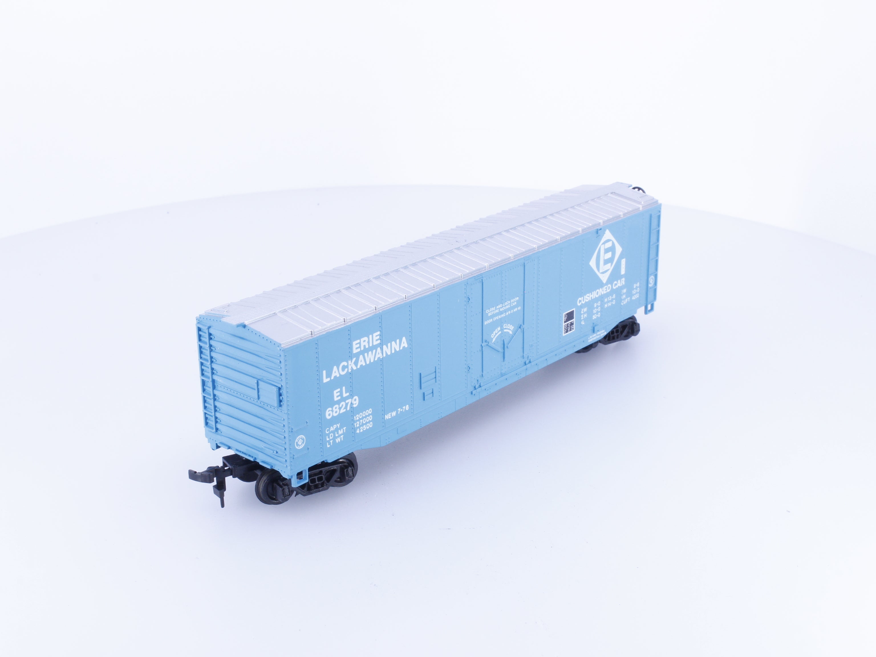 Bachmann 68279 HO 50' Steel Single Door Boxcar Erie Lackawanna (EL) 68279