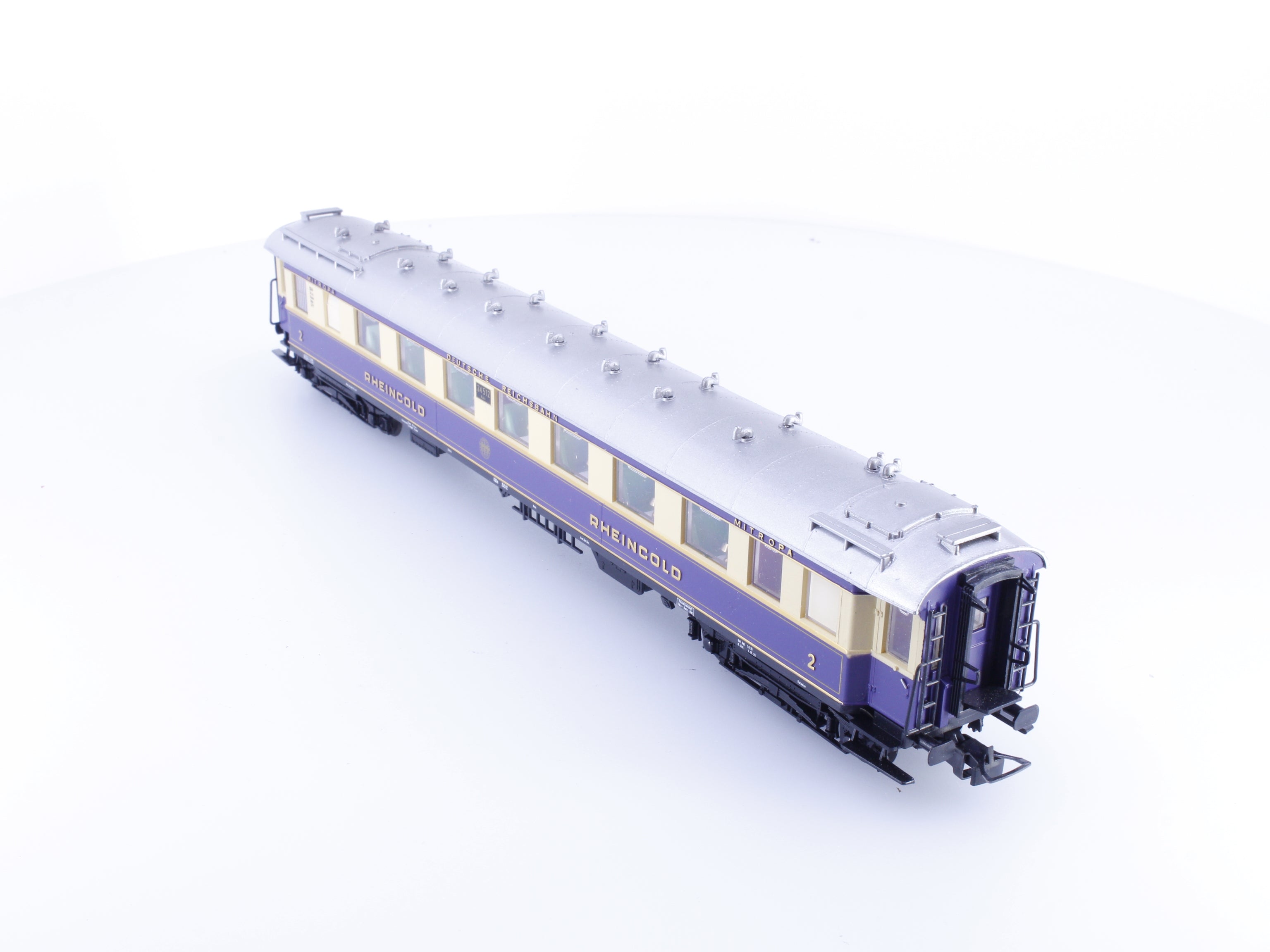 Liliput 82500 HO DR 2nd Class Passenger Car 24512
