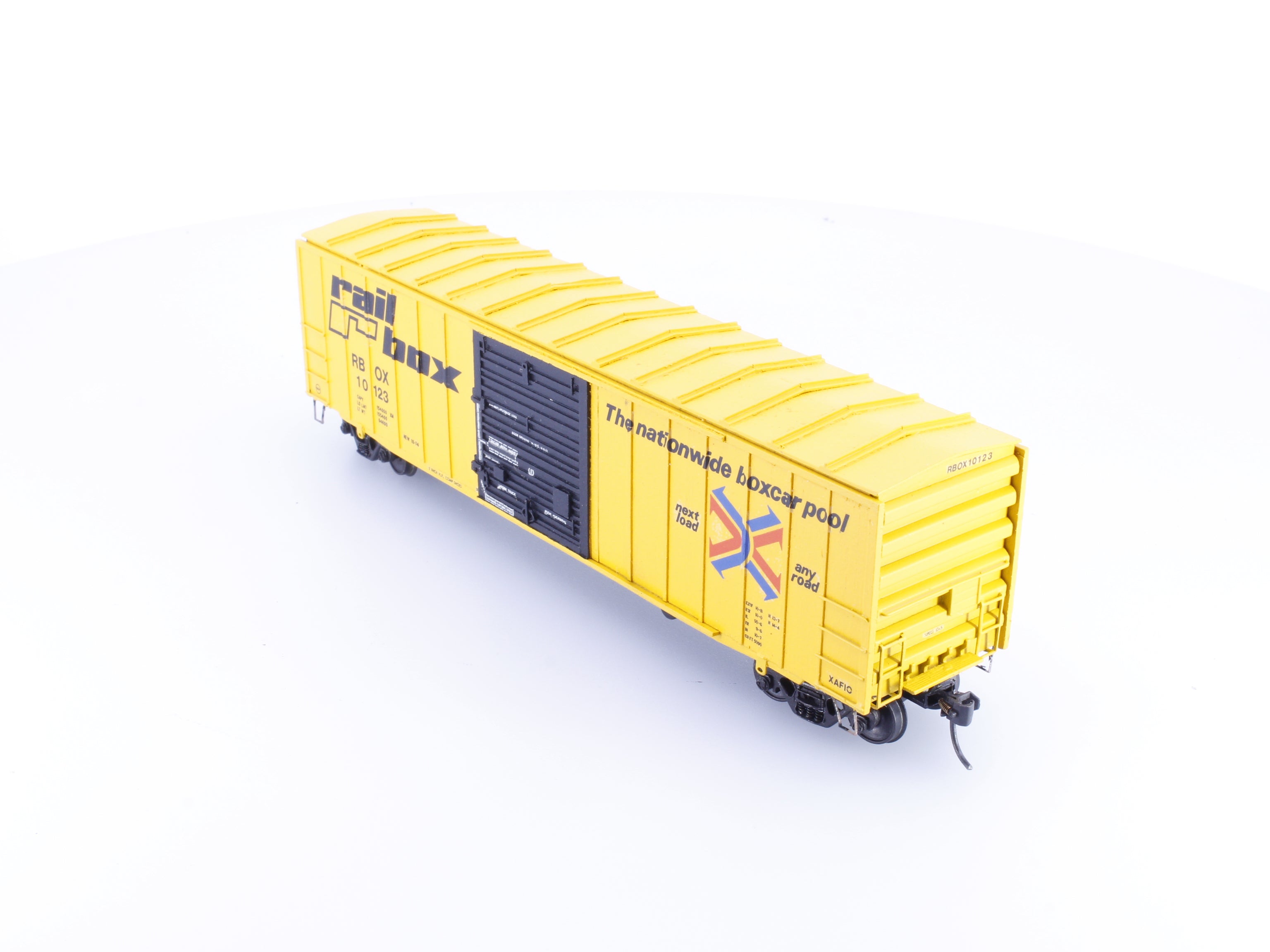 Quality Craft Models 330 HO 50' Single Door Box Car Railbox (RBOX) 10123