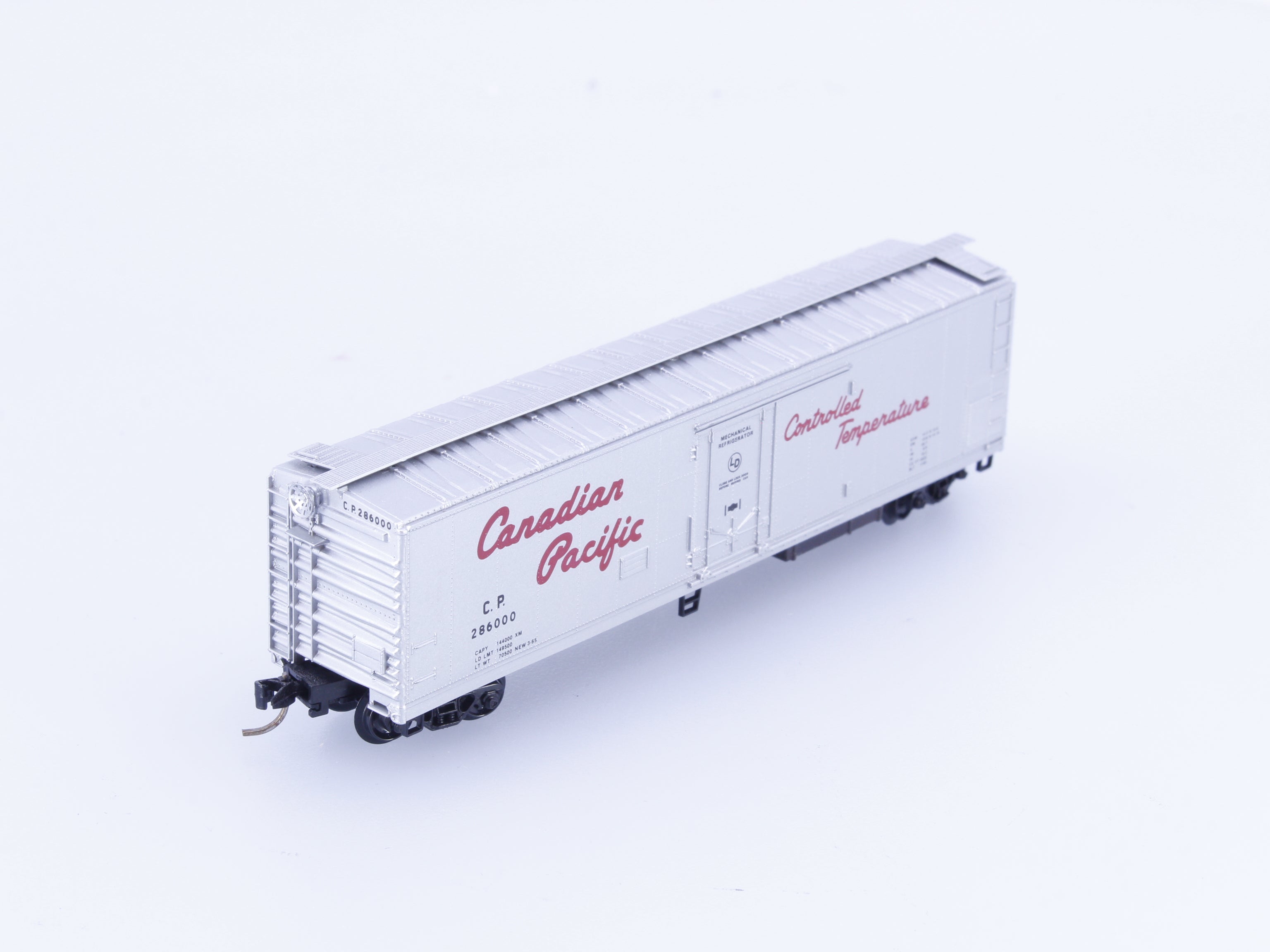 Micro Trains 69030 N 50' Single Door Mechanical Reefer Canadian Pacific (CP) 286000