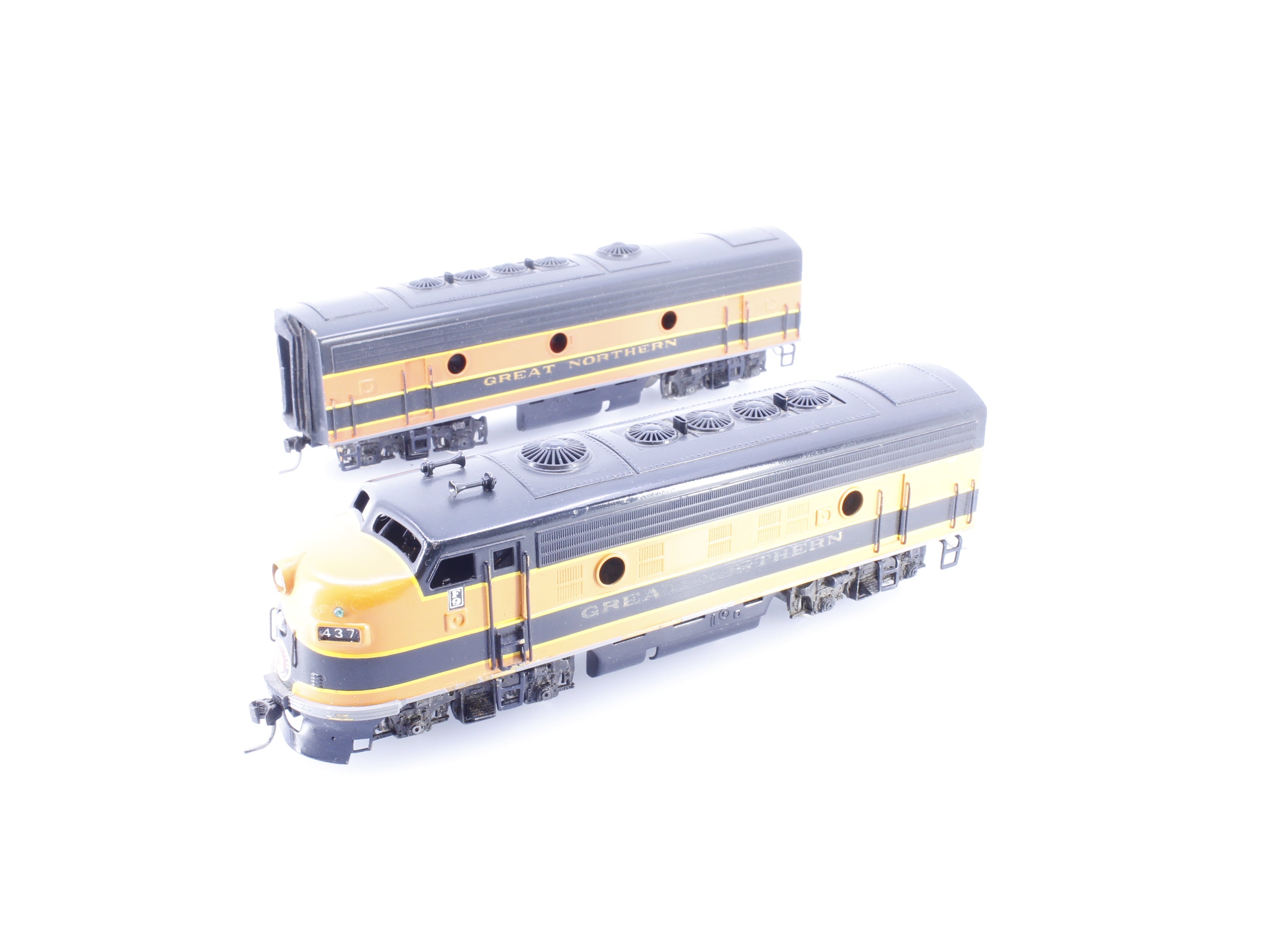 Tenshodo 437 HO Brass Powered F9A and Unpowered F9B Diesel Locomotive Great Northern (GN) 437 Analog DC