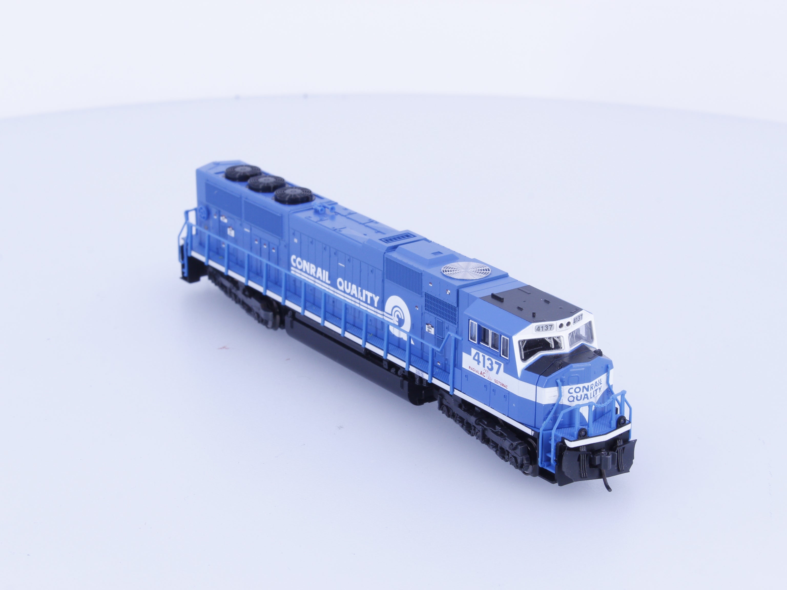 Kato 176-6306 N SD70MAC Diesel Locomotive Conrail (CR) 4137 Analog DC