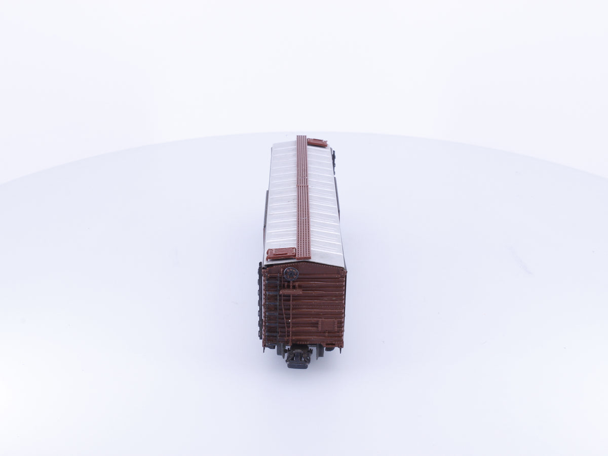 Marklin 4573 HO Box Car Single Door New York New Haven and Hartford Railroad (NH) 39852