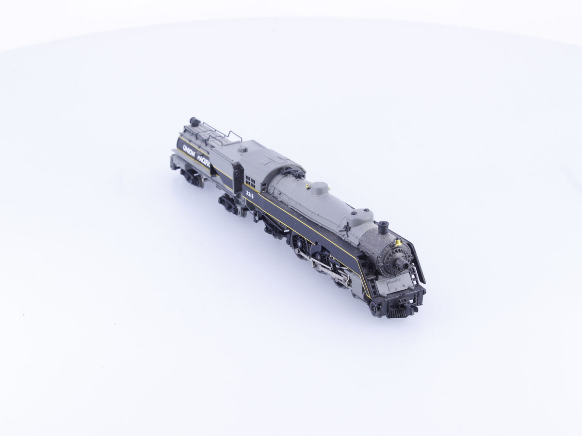 Model Power 7424 N Metal 4-6-2 Semi-Streamlined Steam Locomotive Union Pacific (UP) 3218 Analog DC