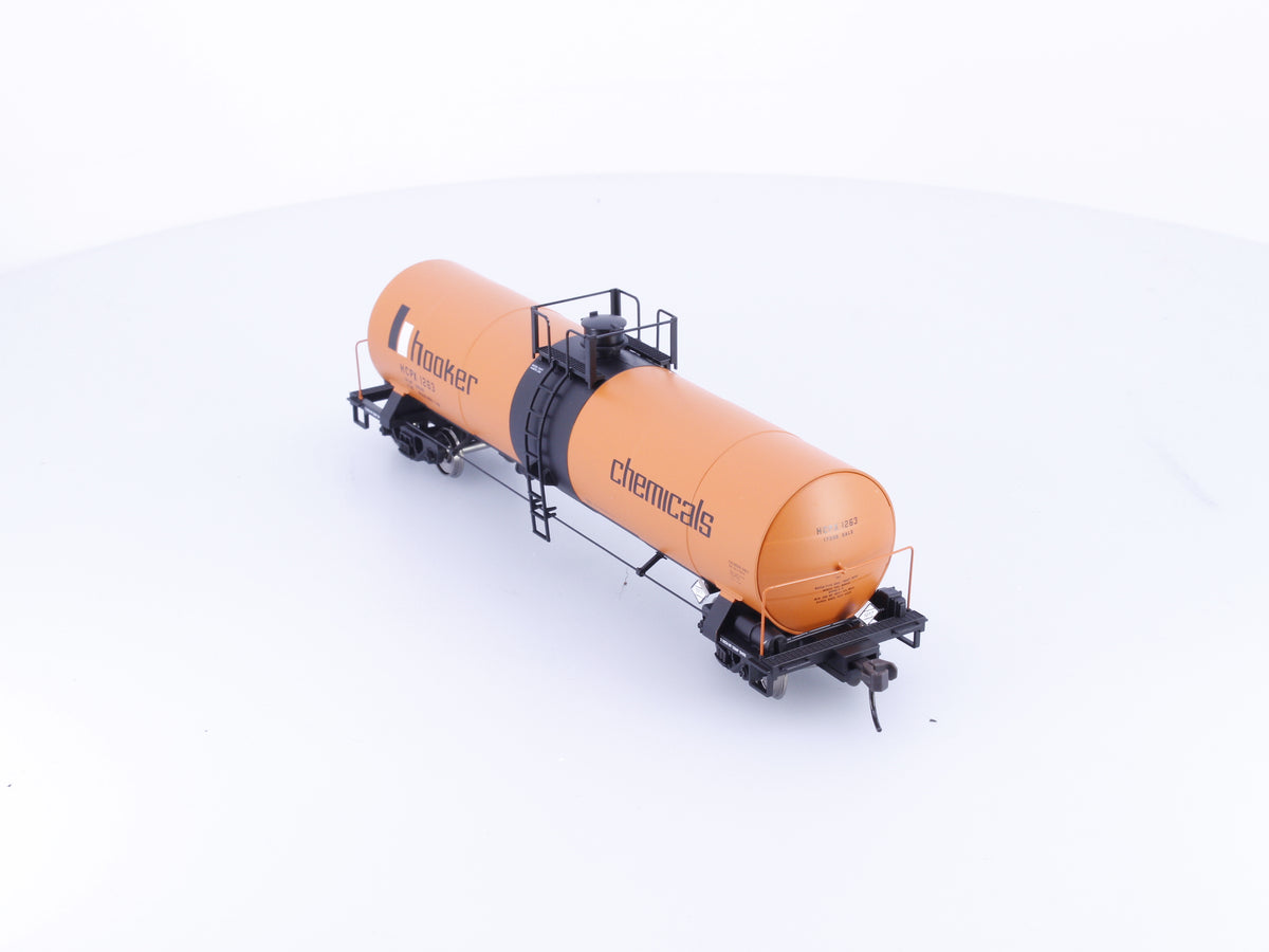 Atlas 1556-5 HO ACF 17,360 Gallon Tank Car Hooker 1263