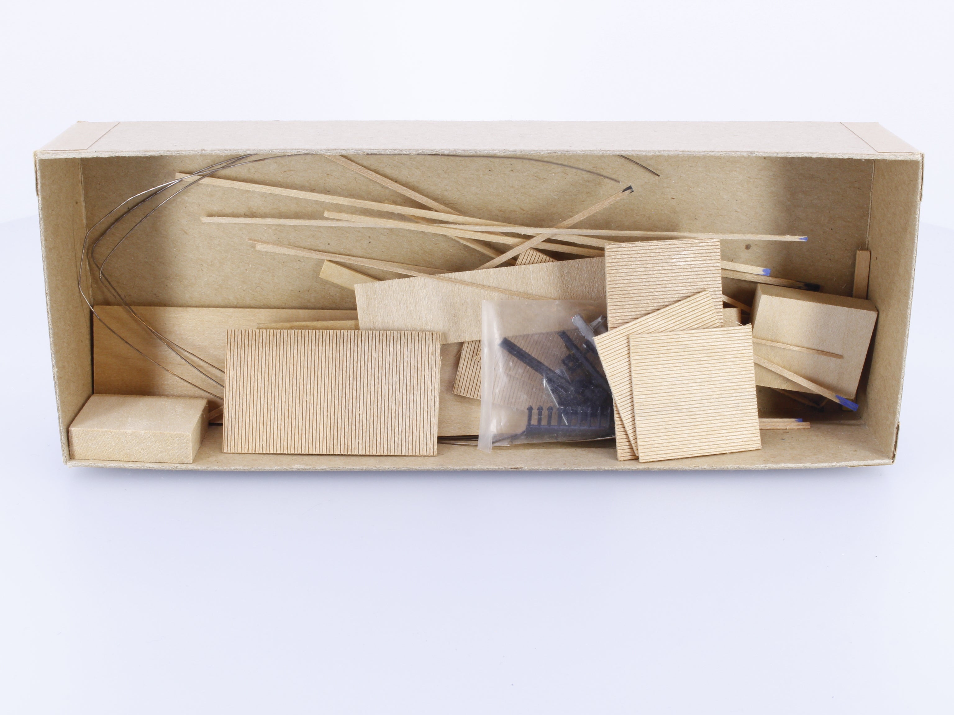 CRM Co. 104 HO Truss Rod Box Car Kit