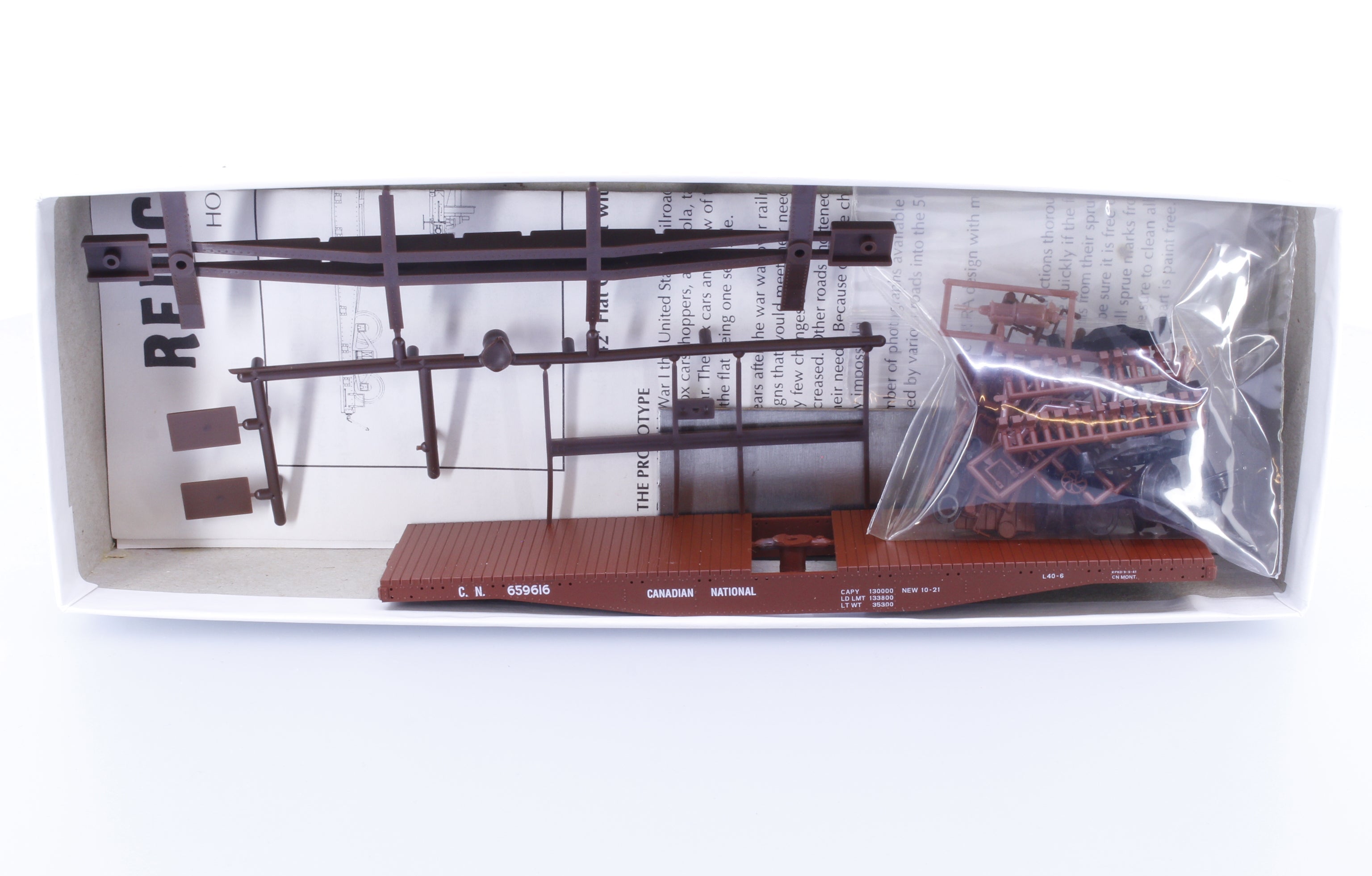 Red Caboose RC-2218I HO 42' Flat Car Kit Canadian National (CN) 659616