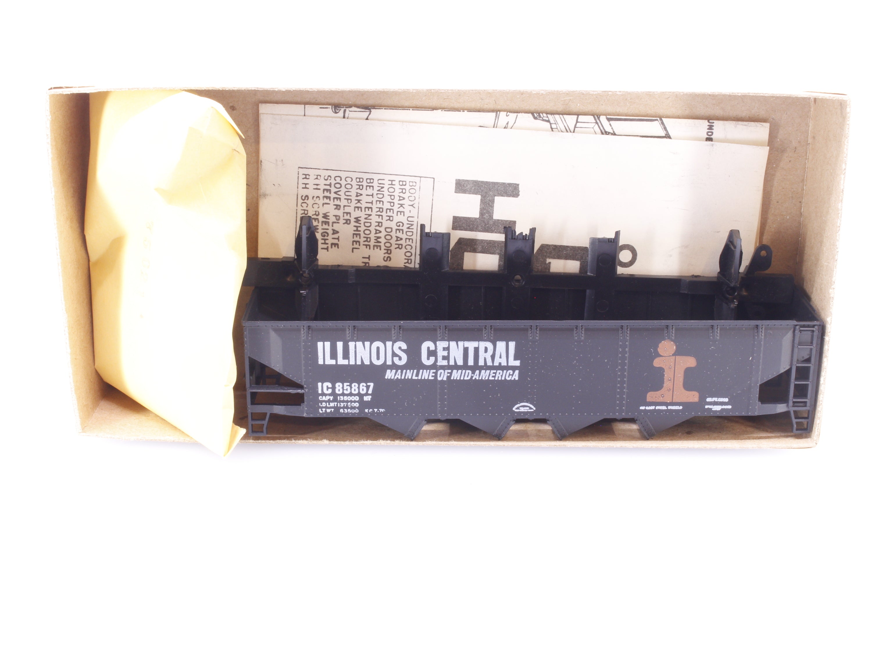 Athearn 1759 HO Hopper Car Kit Illinois Central (IC) 85867