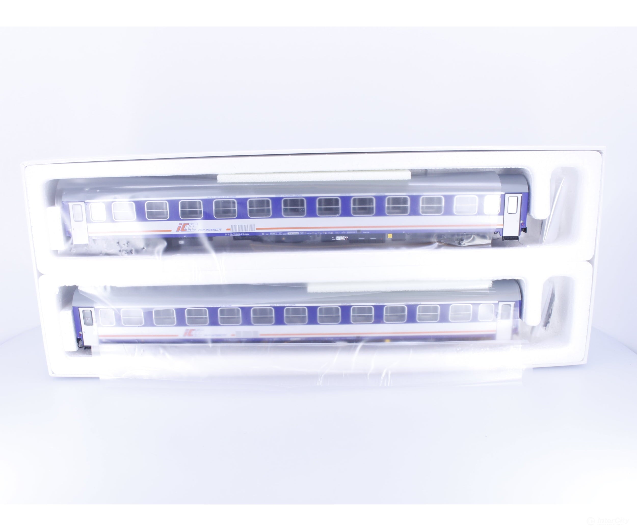 A.C.M.E. 55093 HO PKP Couchette Coach ICCC 2 Car Set #3 003-4 011-7 - European Passenger Cars