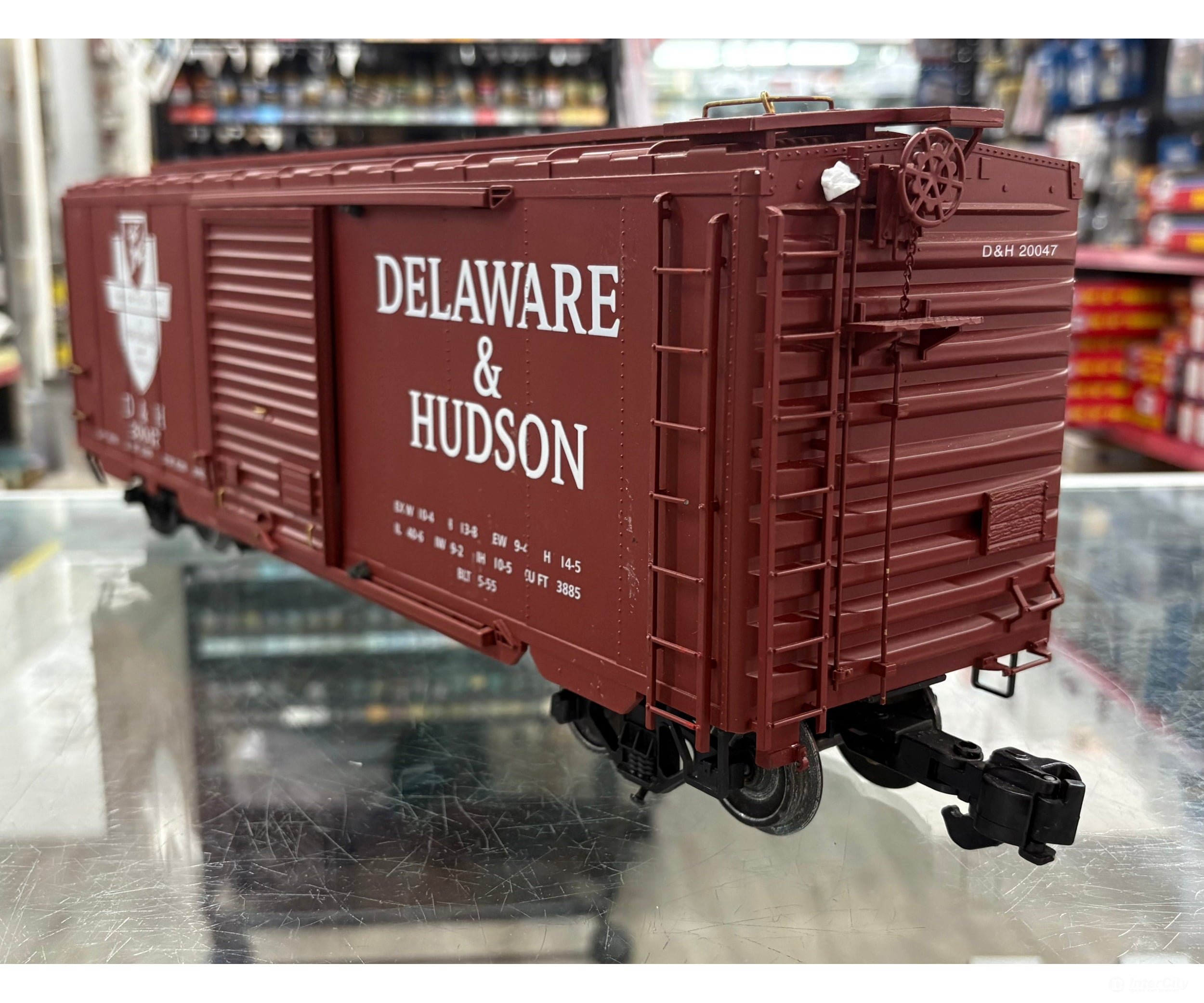 Accucraft American Mainline 20047 G Single Door Boxcar Delaware and Hudson Railway (D&H) 20047 - Freight Cars
