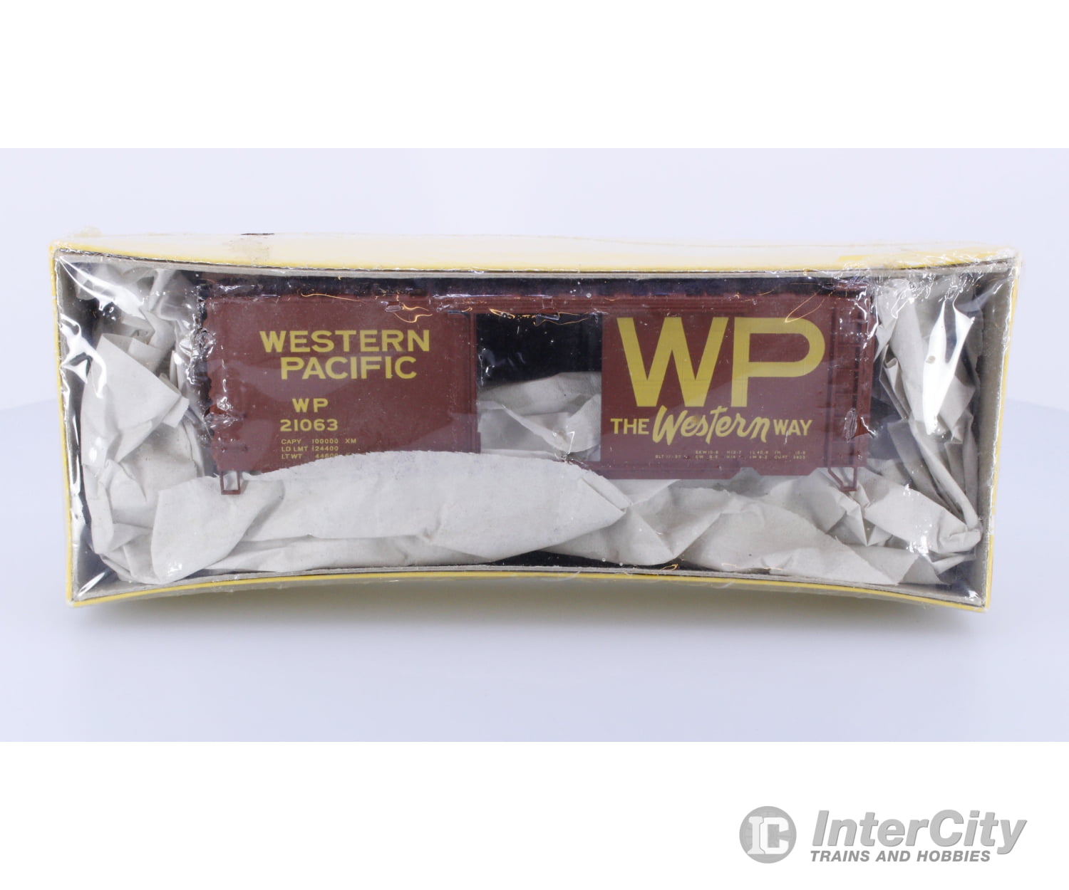 Accurail 1538 HO 40’ PS-1 Steel Box Car Western Pacific (WP) 21063 Freight Cars