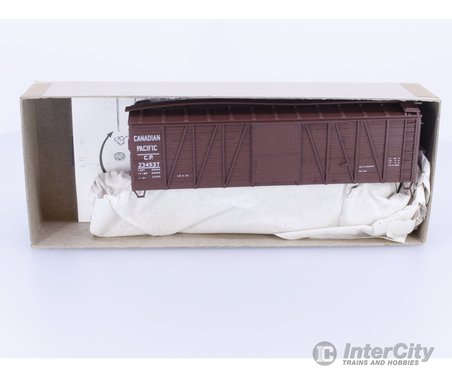 Accurail 4204 HO 40’ Outside Braced Boxcar Steel Ends Kit Canadian Pacific (CP) 234537 Freight Cars