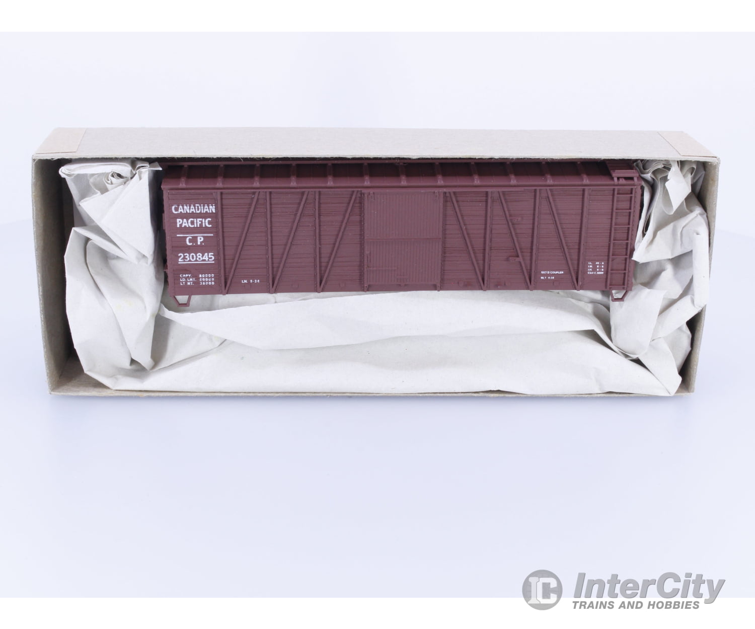 Accurail 4308 HO 40’ Outside Braced Boxcar MTL Ends Kit #4 Canadian Pacific (CP) 230845 Freight Cars