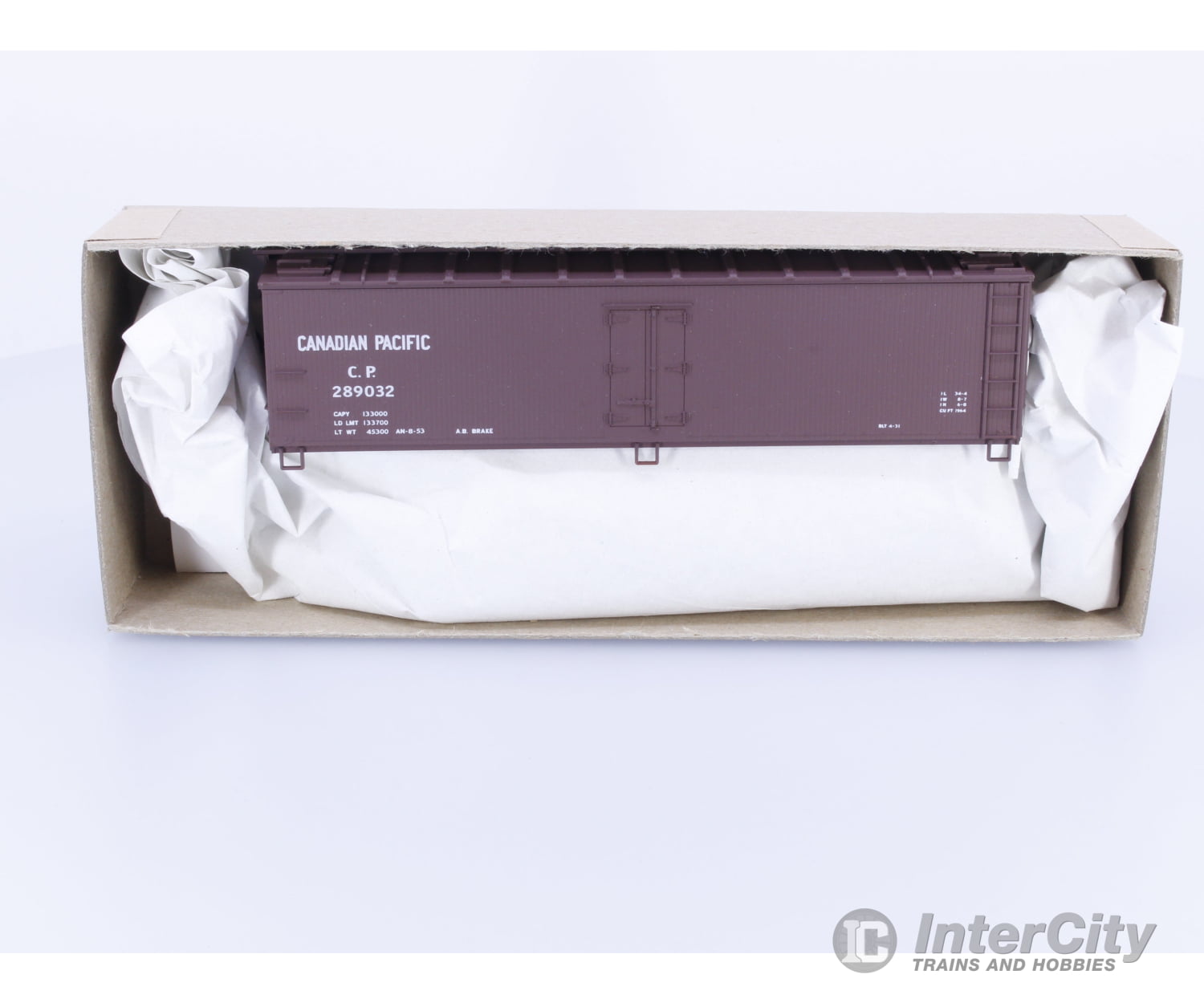 Accurail 4822.1 HO 40’ Wood Reefer Kit #2 Canadian Pacific (CP) 289032 Freight Cars