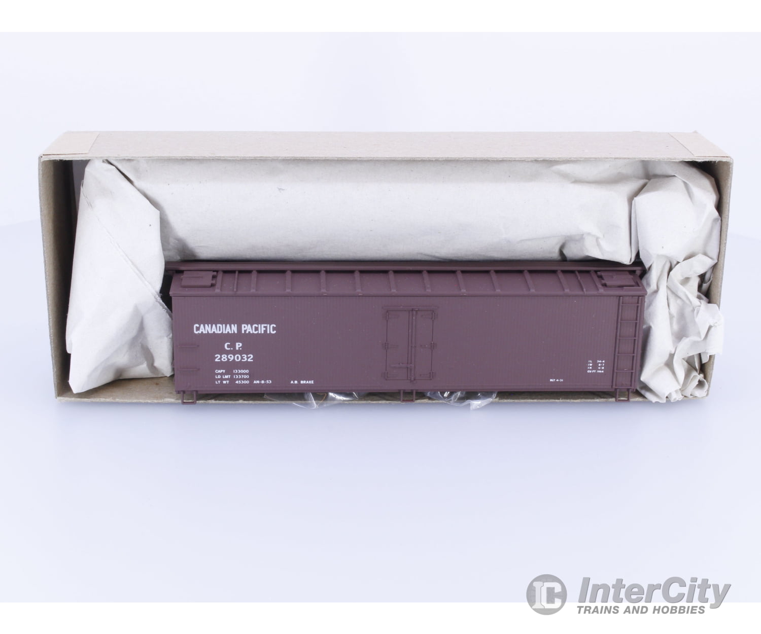 Accurail 4822.1 HO 40’ Wood Reefer Kit #3 Canadian Pacific (CP) 289032 Freight Cars