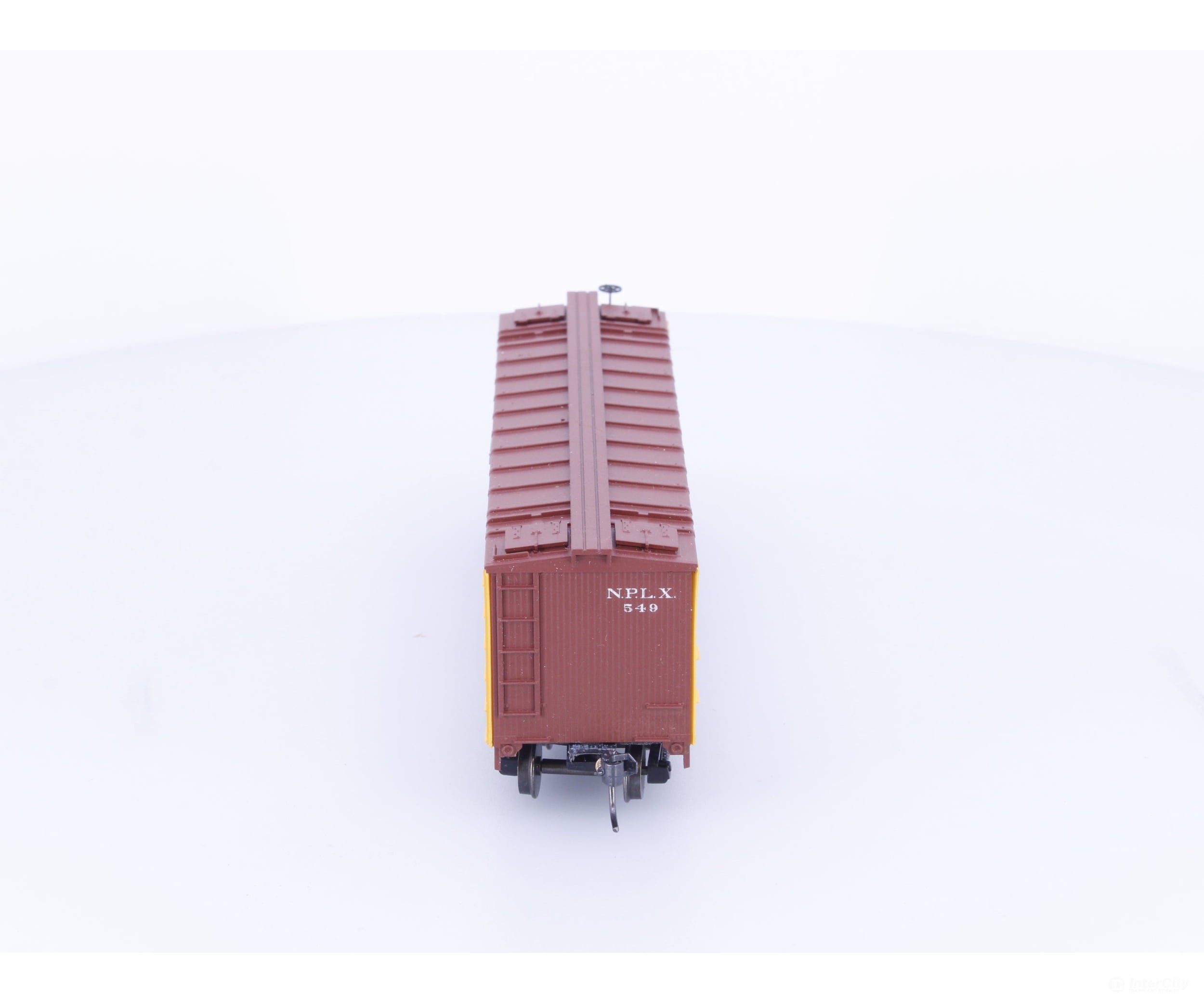 Accurail 8156NKP HO 40’ Wood Refrigerator Car Nickel Plate Road (NKP) 549 - Freight Cars