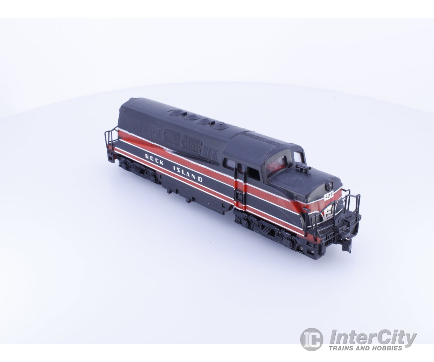 AHM Minitrains 5040 HO BL2 Diesel Locomotive Chicago Rock Island and Pacific Railroad (RI) 425 Analog DC Locomotives