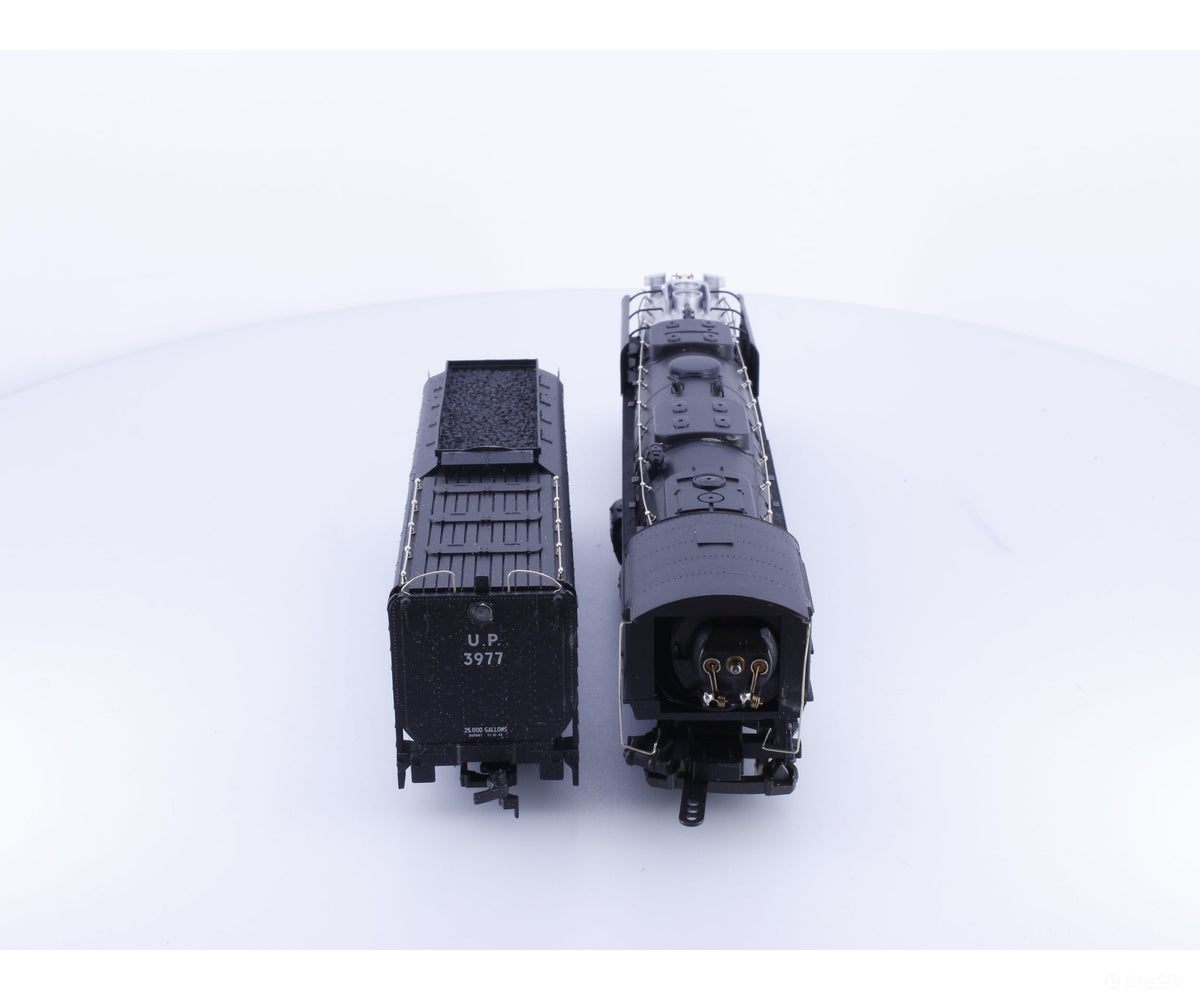 AHM Minitrains 5112-B HO 4-6-6-4 Challenger Steam Locomotive Union Pacific (UP) 3977 Analog DC - Locomotives