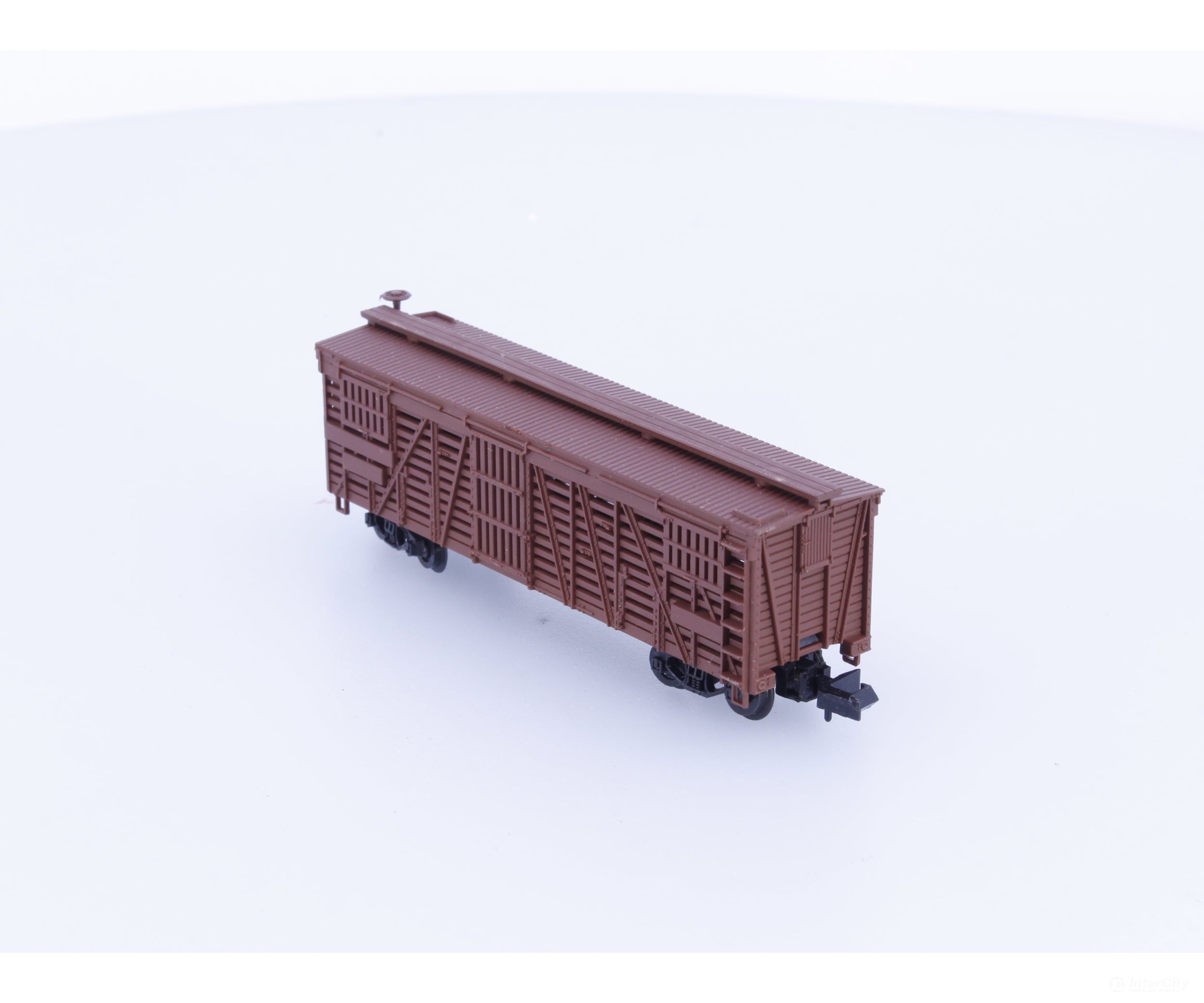 Arnold 0482-L N 40’ Stock Car #2 Undecorated Freight Cars