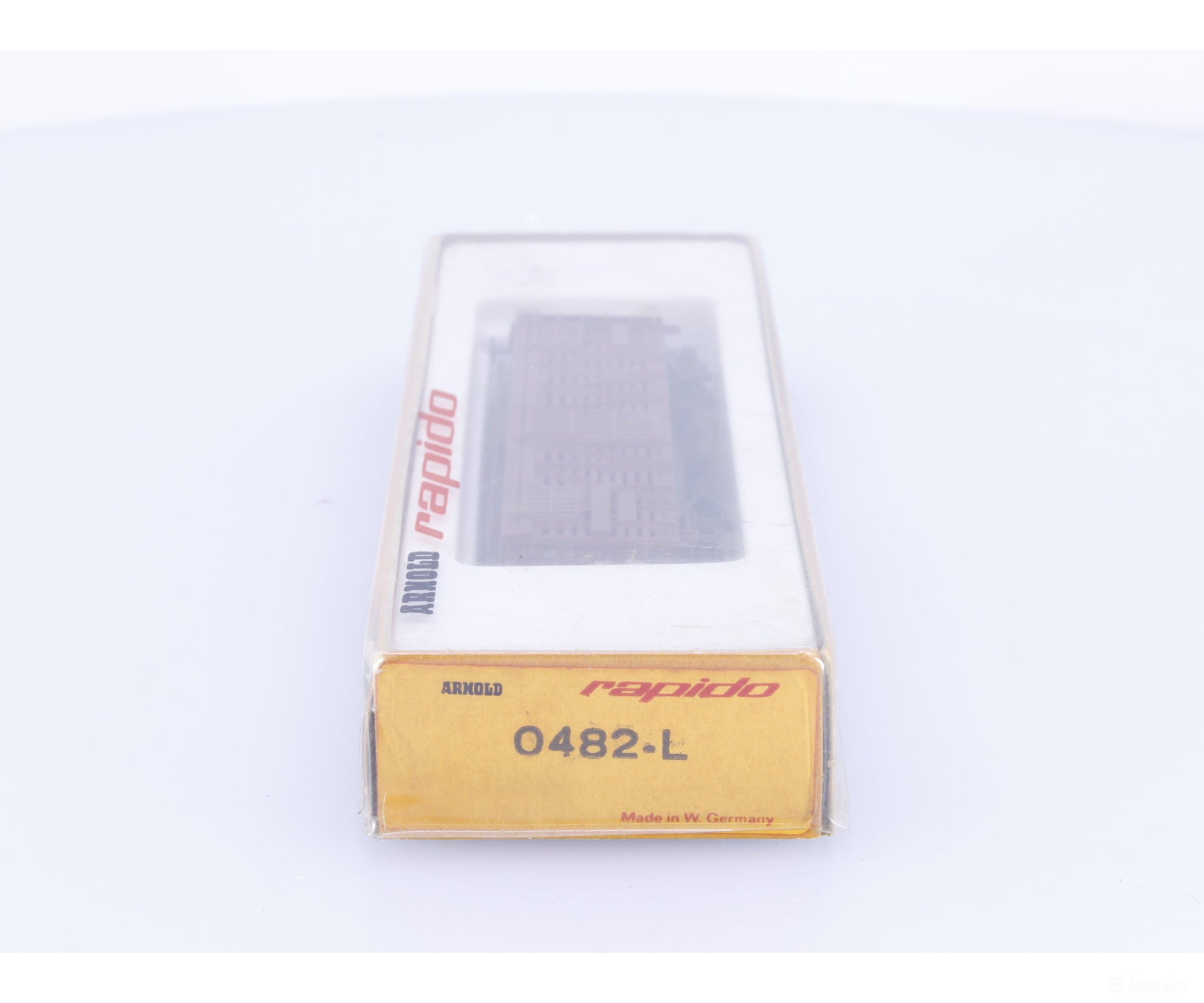 Arnold 0482-L N 40’ Stock Car Undecorated Freight Cars