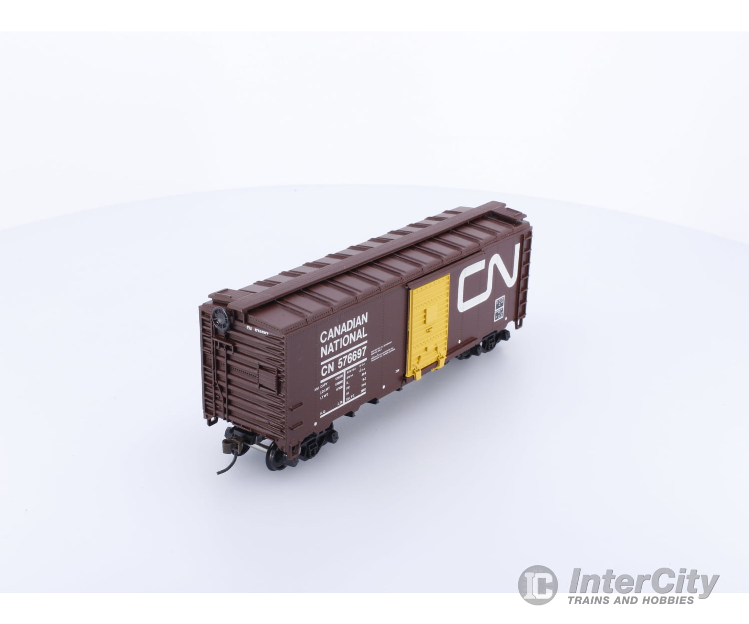 Athearn 111 HO Candian National 40ft boxcar With yellow door Canadian National (CN) 576697 Freight Cars