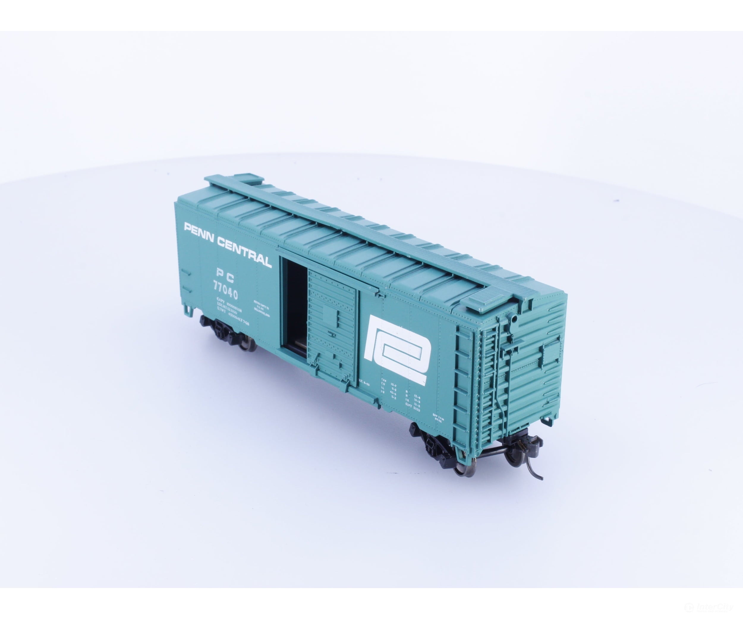 Athearn 1206 HO 40’ Single Door Boxcar Penn Central (PC) 77040 - Freight Cars