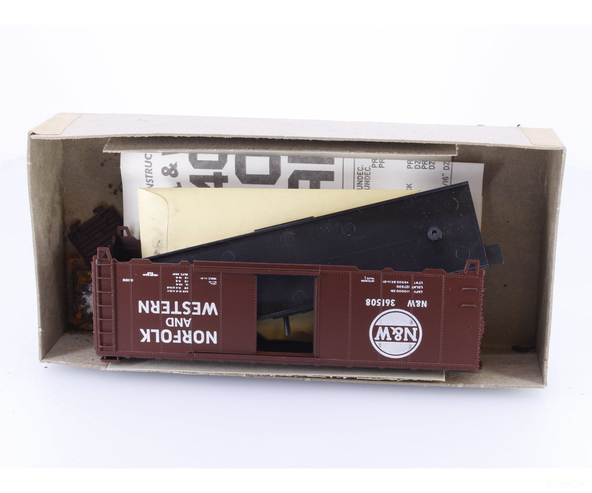 Athearn 1210 HO 40’ Single Door Boxcar Kit #3 Norfolk & Western (NW) 361508 - Freight Cars