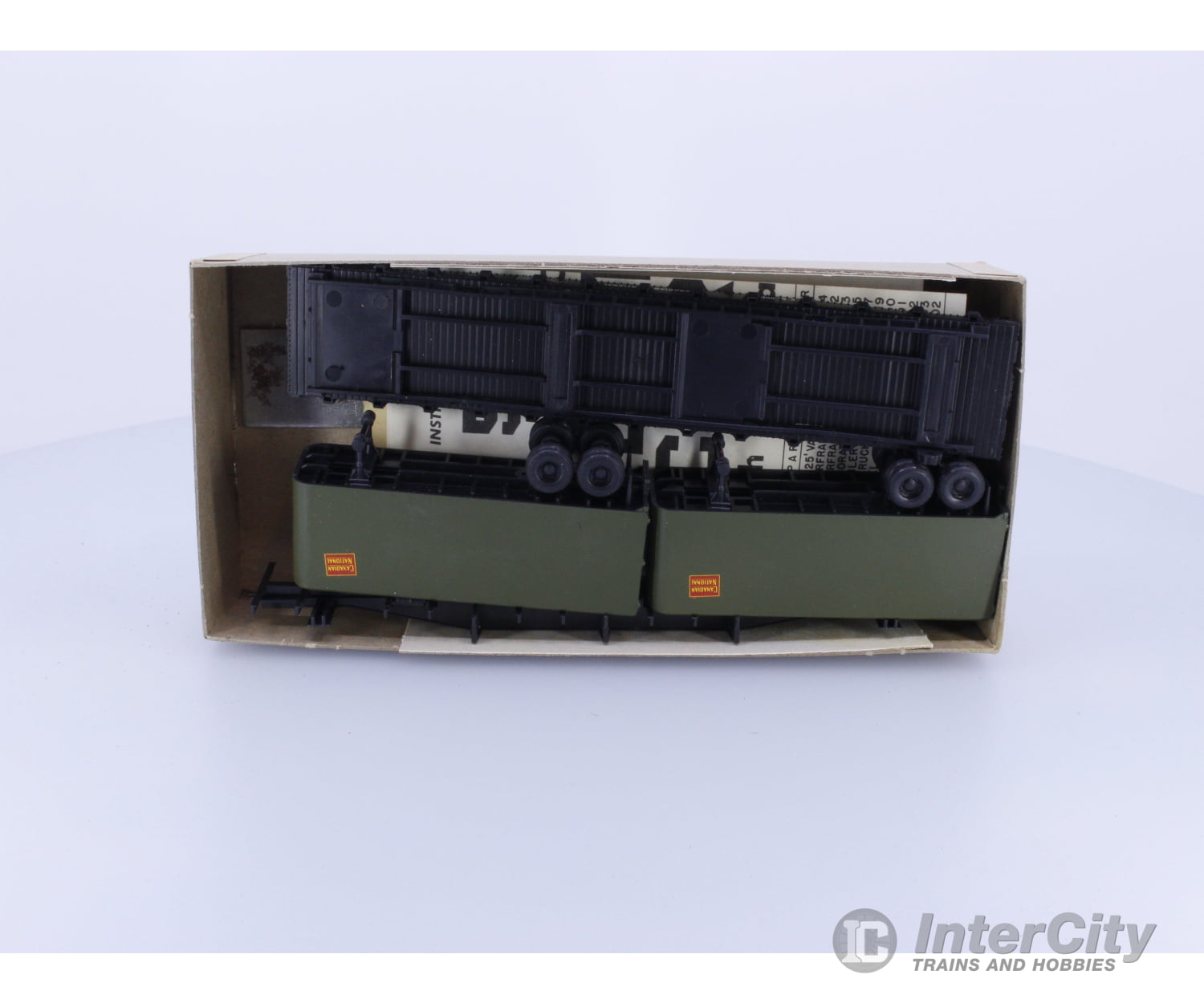 Athearn 1406 HO 50’ Flat Car with 2 Semi Trailers Canadian National (CN) 665489 Freight Cars
