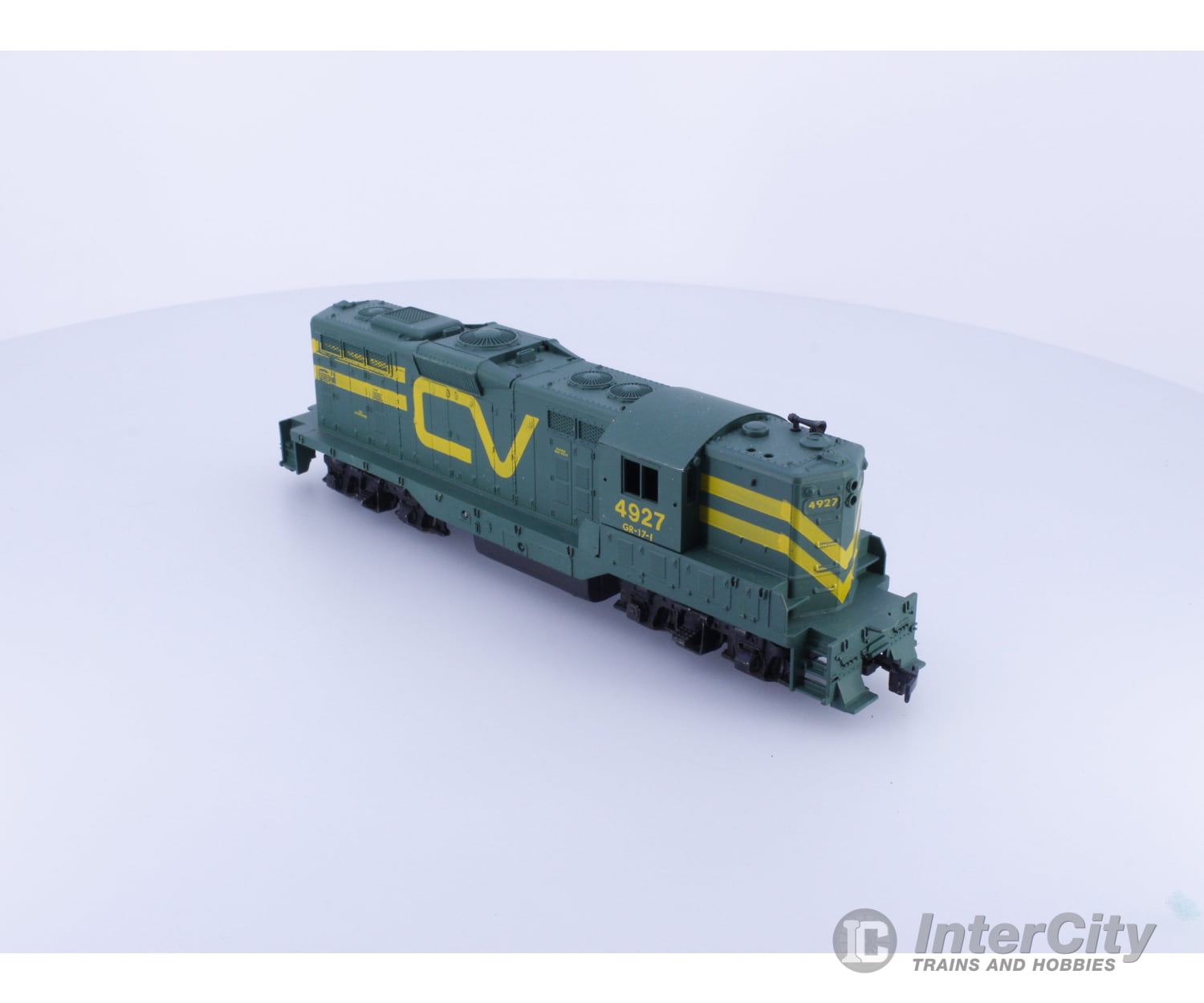 Athearn 1520 HO GP_9 Vermont Railway (VTR) 4927 Analog DC Locomotives