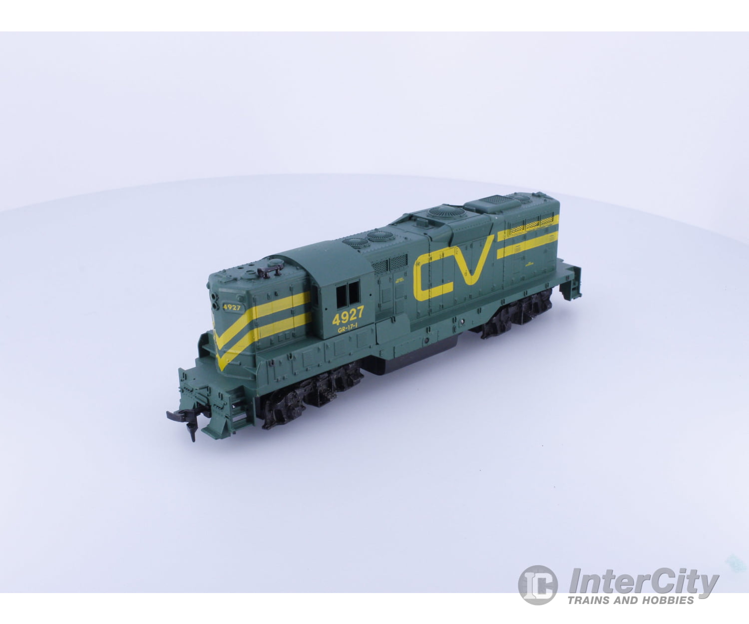 Athearn 1520 HO GP_9 Vermont Railway (VTR) 4927 Analog DC Locomotives