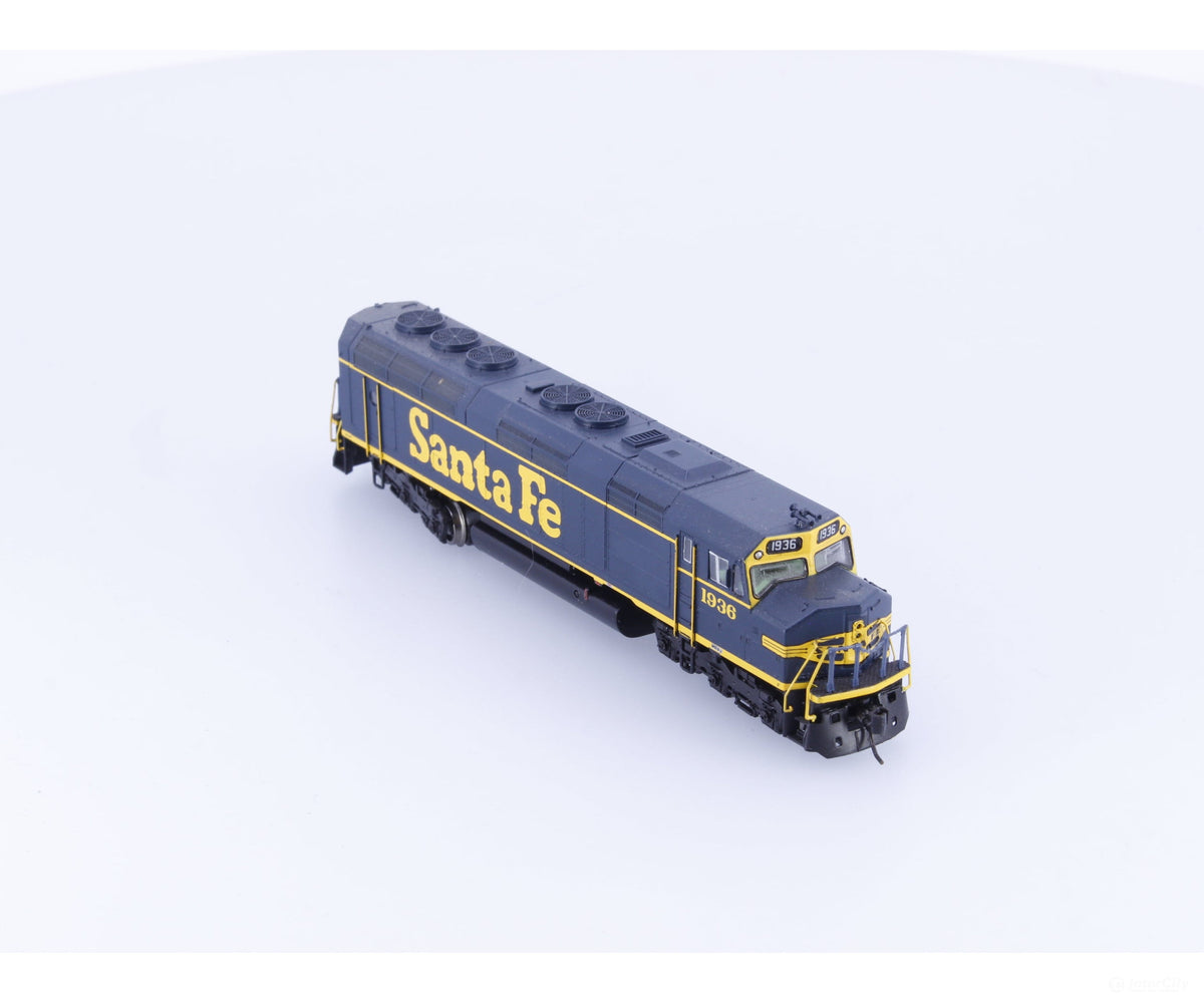 Athearn 16802 N EMD F45 Diesel Locomotive Santa Fe (SF) 1936 Analog DC - Locomotives