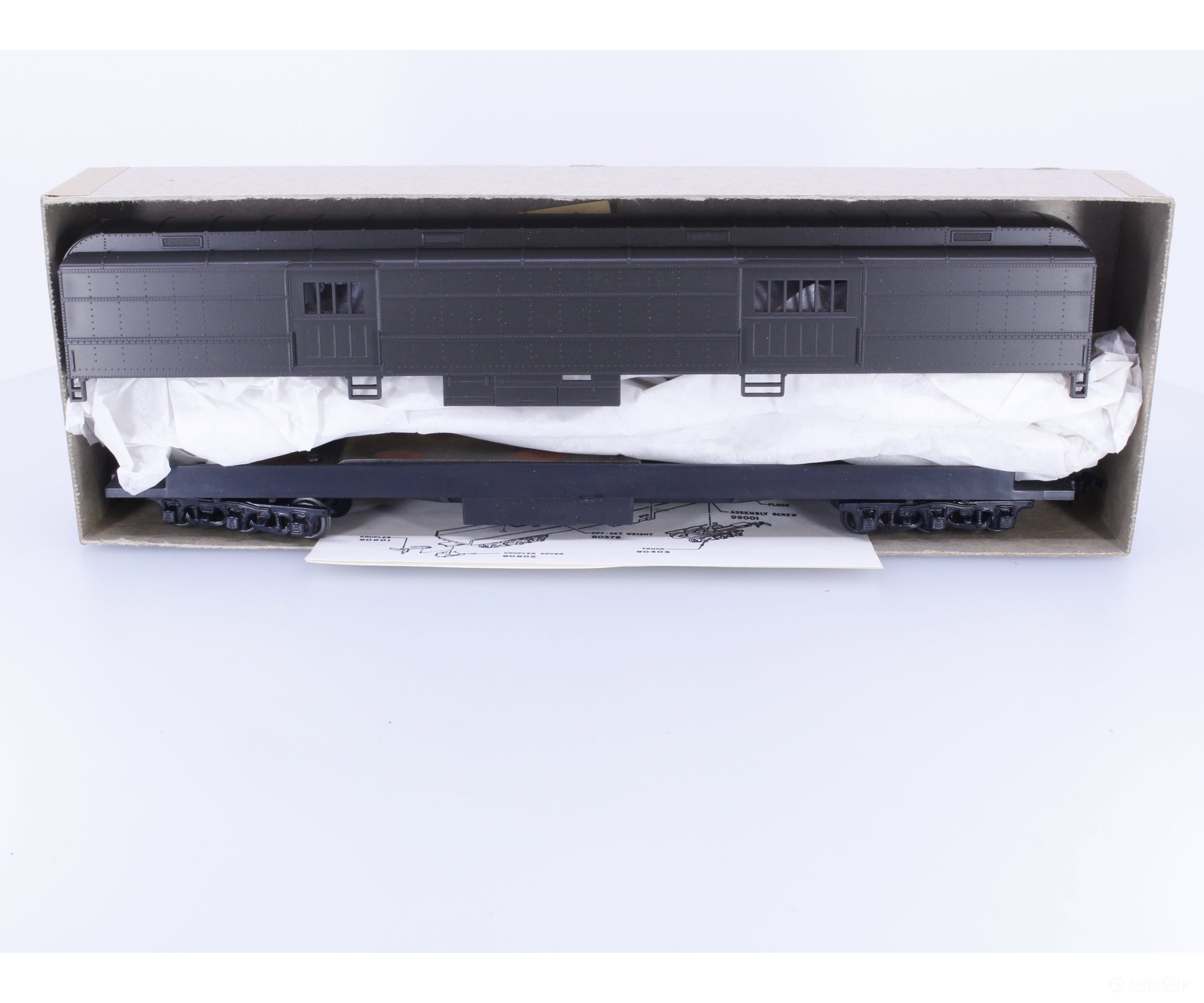 Athearn 1880 HO Standard Full Baggage Car Kit Undecorated - Passenger Cars