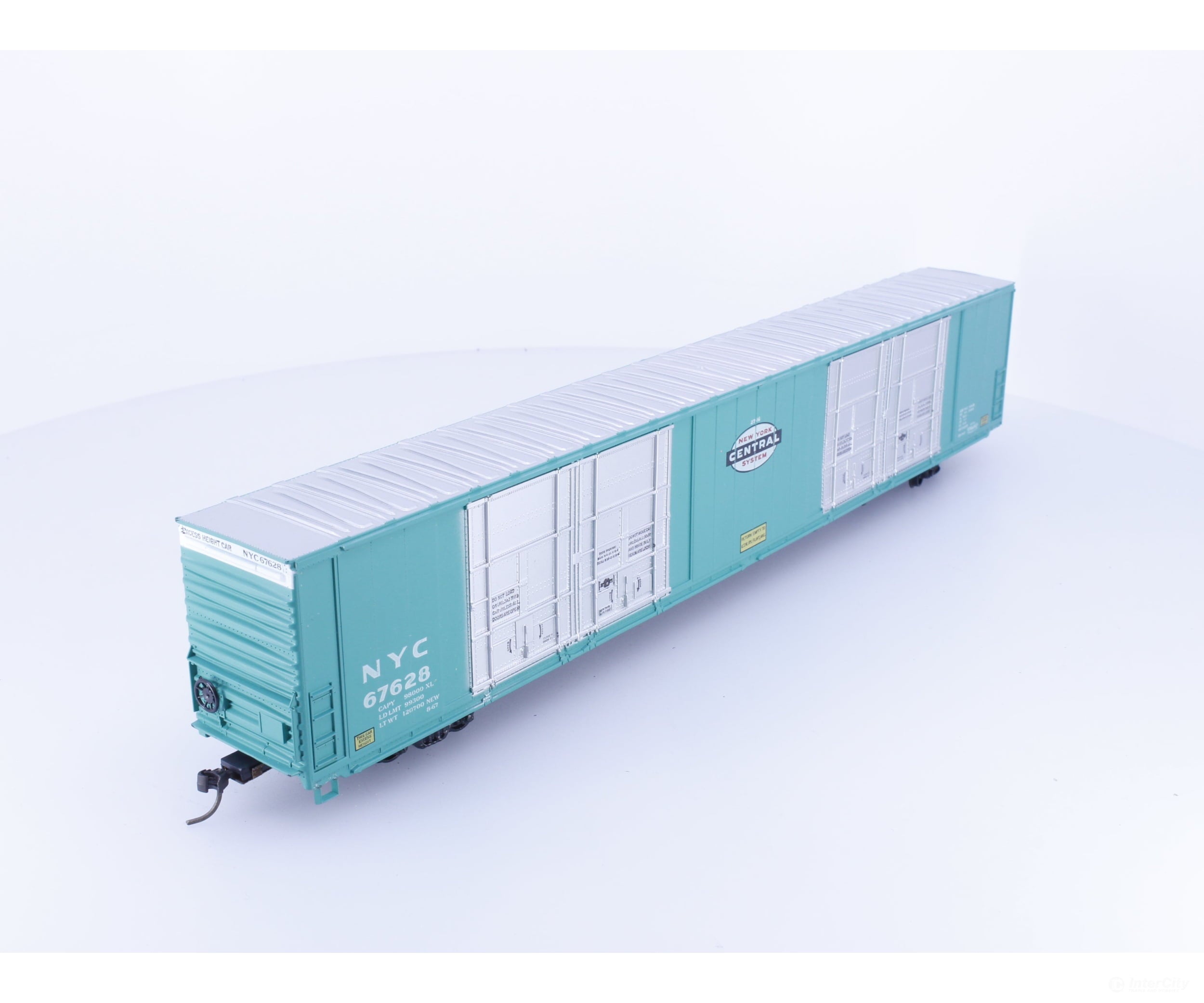 Athearn 1990 HO 86’ 8 Door Hi-Cube Boxcar New York Central (NYC) 67628 - Freight Cars