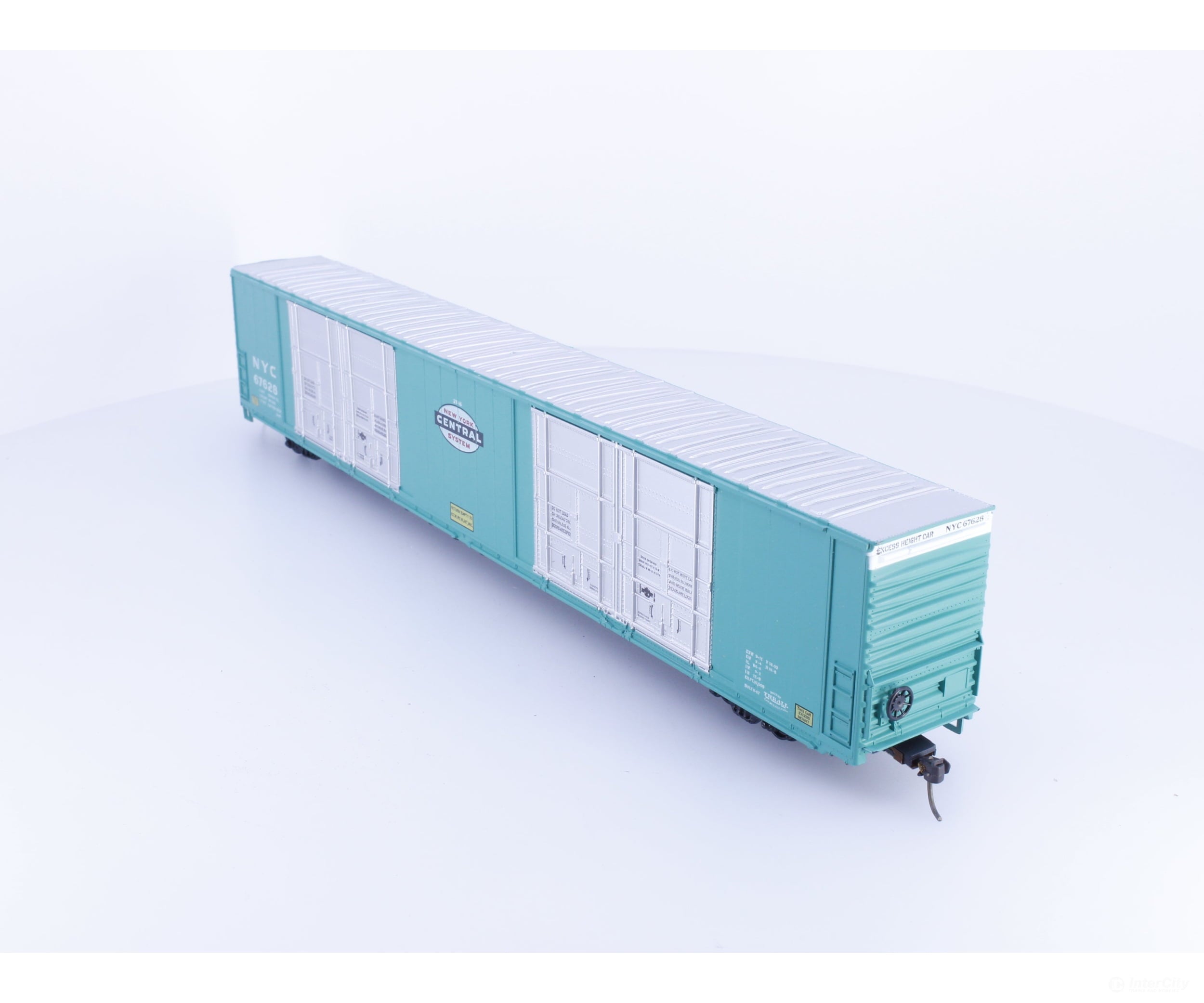 Athearn 1990 HO 86’ 8 Door Hi-Cube Boxcar New York Central (NYC) 67628 - Freight Cars